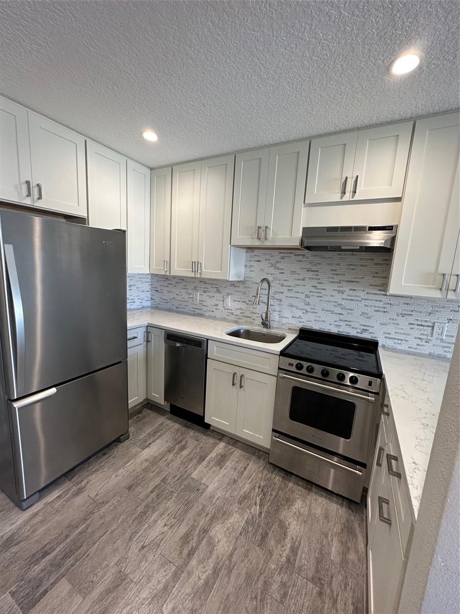 Image 8 of 20 For 541 Peninsula Avenue A16