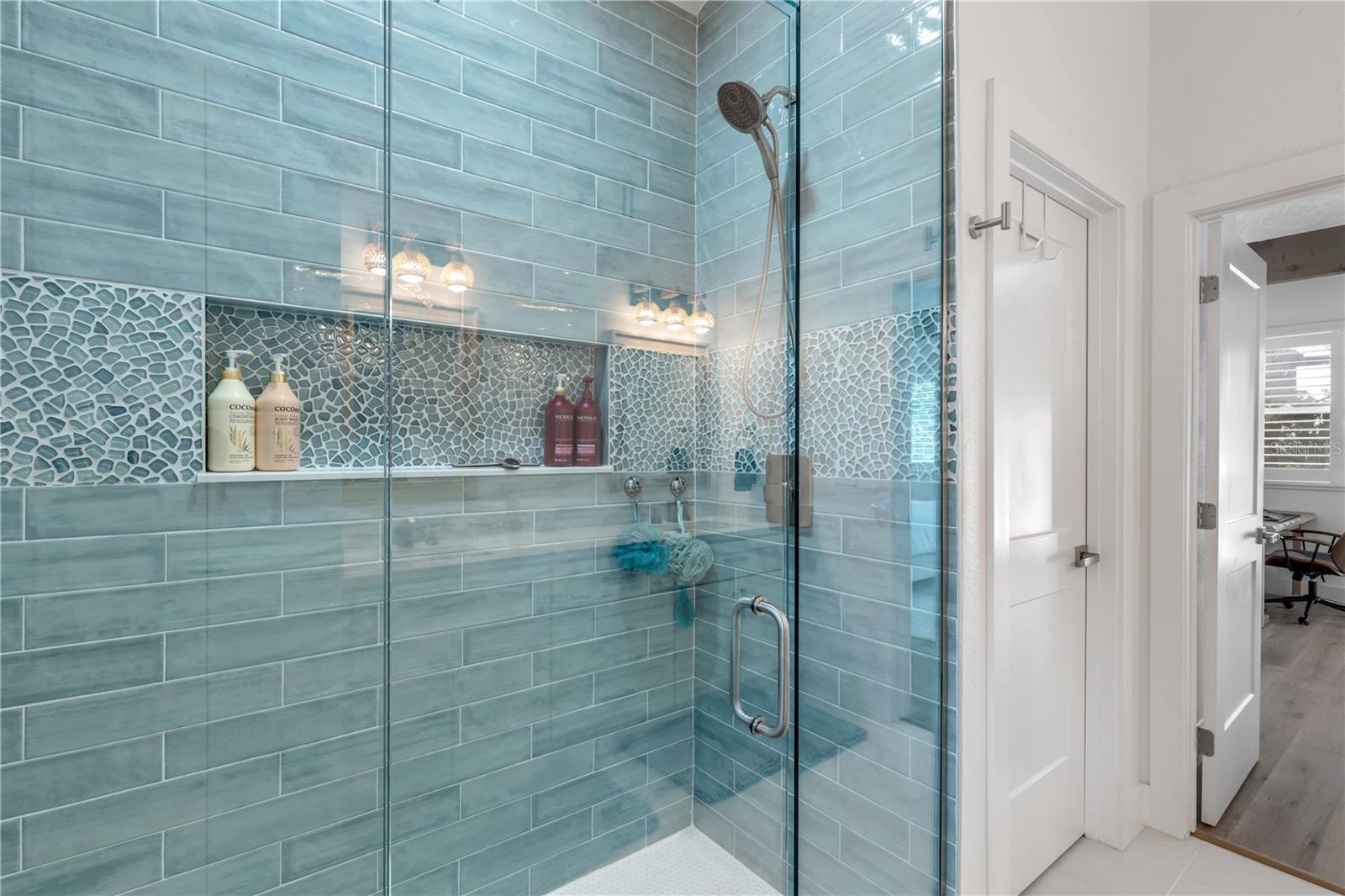 Image 32 of 100 For 1603 Indian River Road