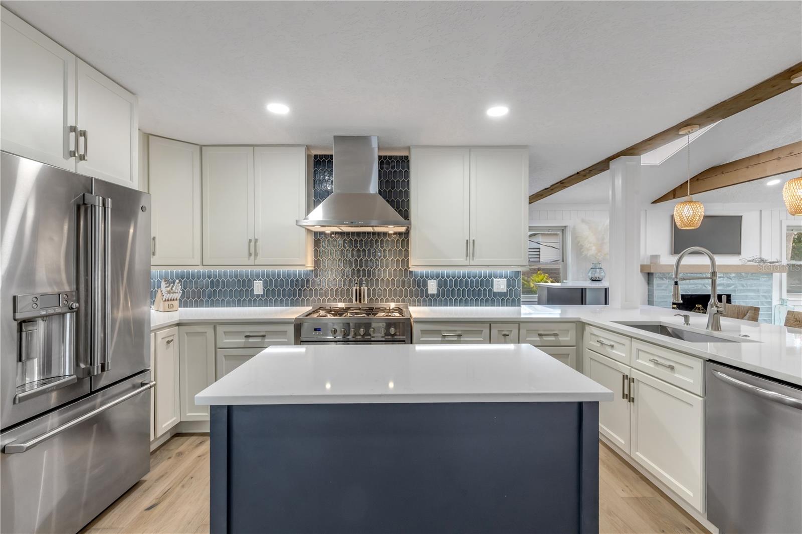 Image 37 of 100 For 1603 Indian River Road