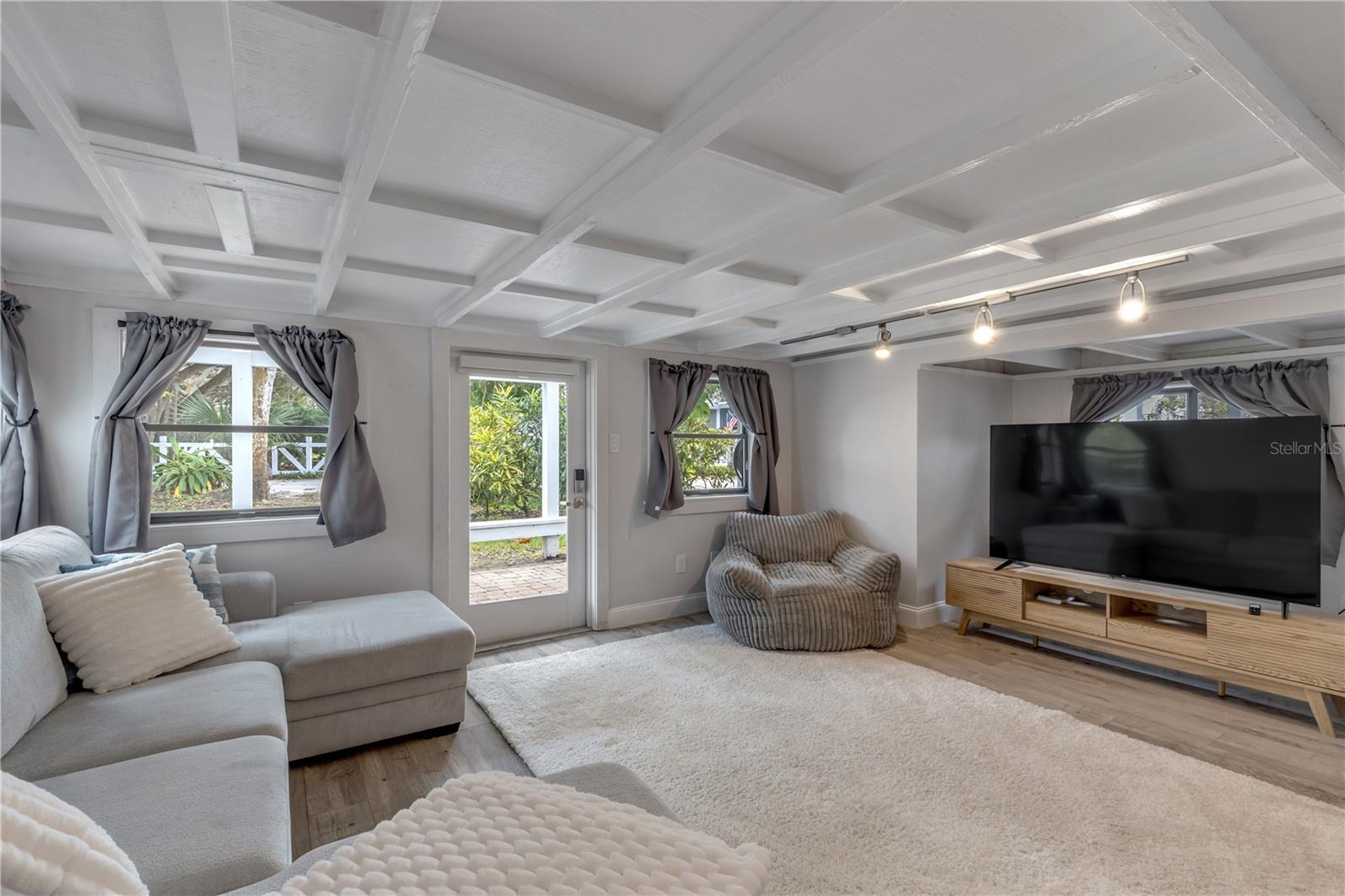 Image 69 of 100 For 1603 Indian River Road