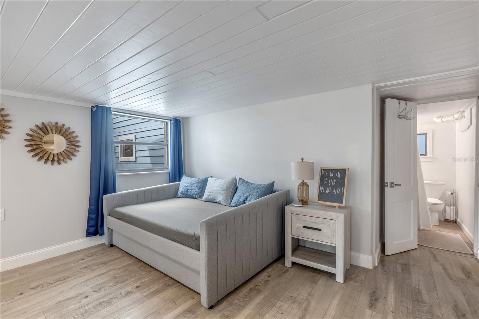 Image 72 of 100 For 1603 Indian River Road