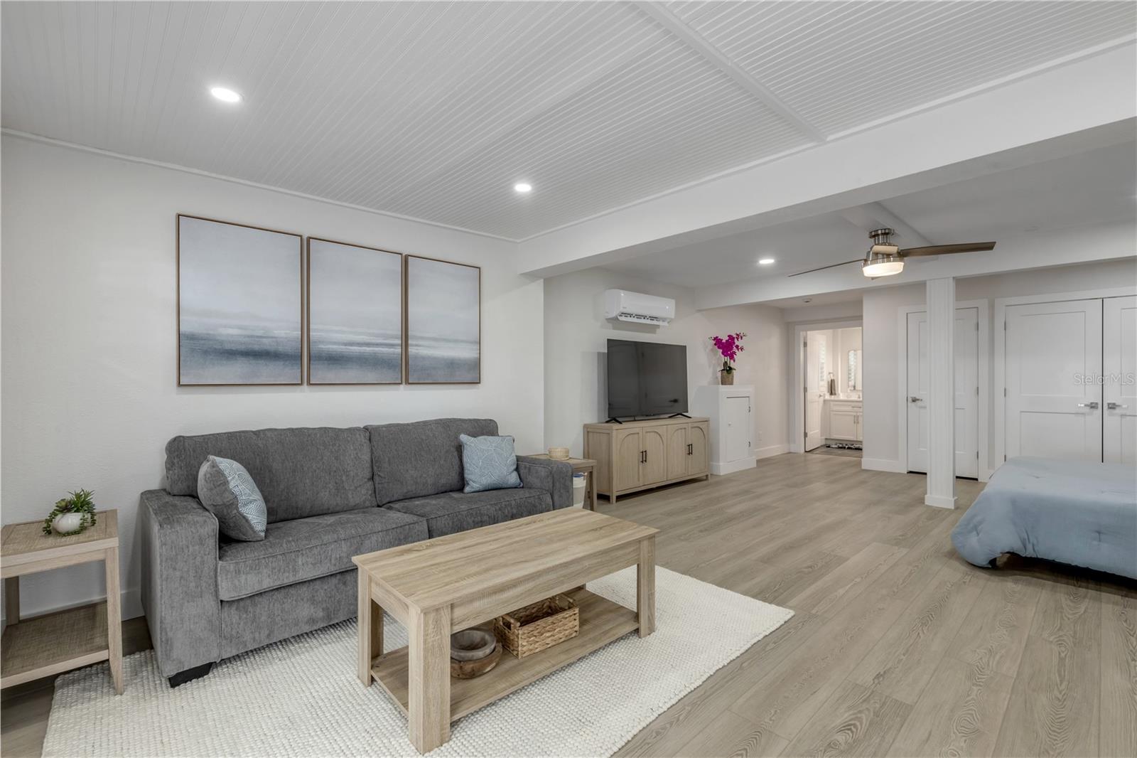 Image 84 of 100 For 1603 Indian River Road