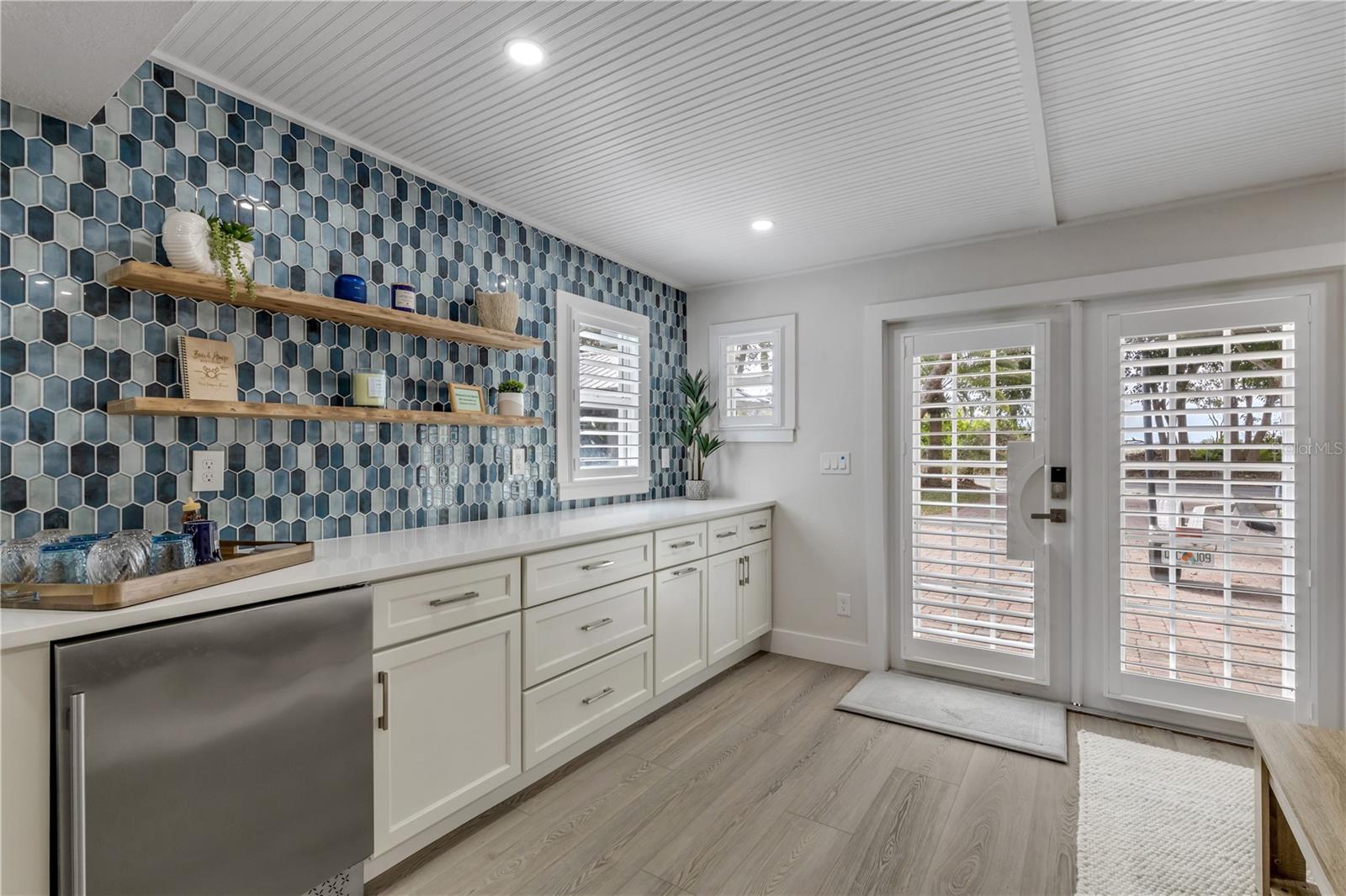 Image 87 of 100 For 1603 Indian River Road