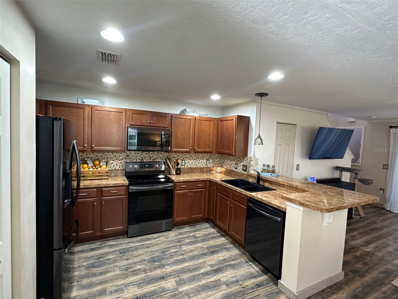 Image 10 of 34 For 2661 Carthage Drive