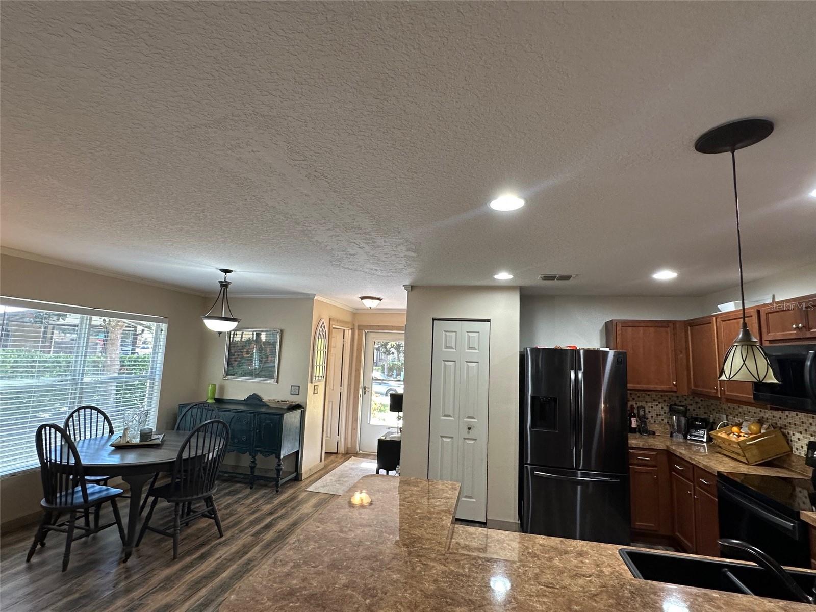 Image 7 of 34 For 2661 Carthage Drive