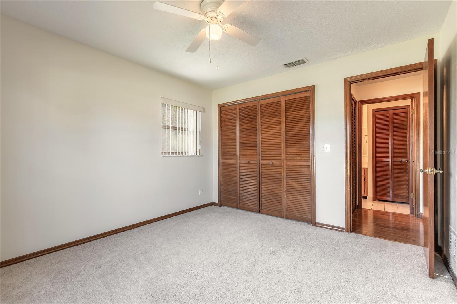 Image 14 of 22 For 212 Wellington Drive