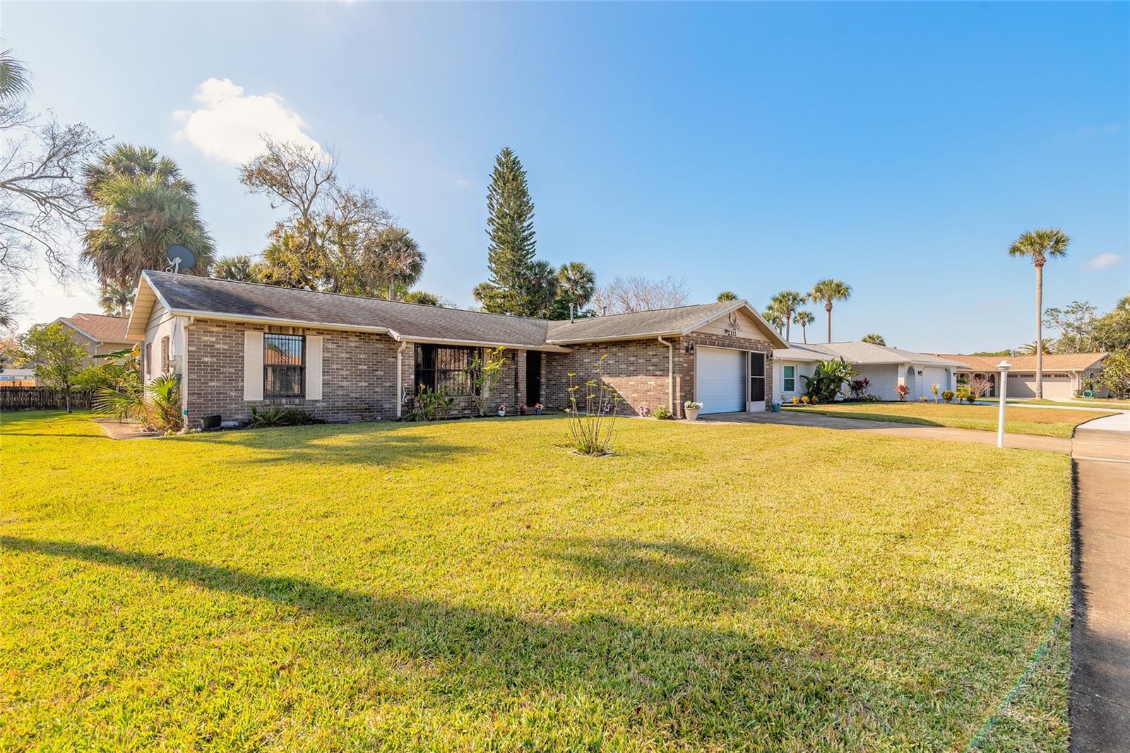 Image 2 of 22 For 212 Wellington Drive