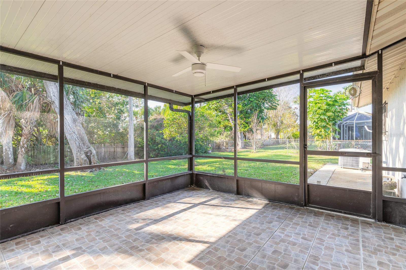 Image 6 of 22 For 212 Wellington Drive