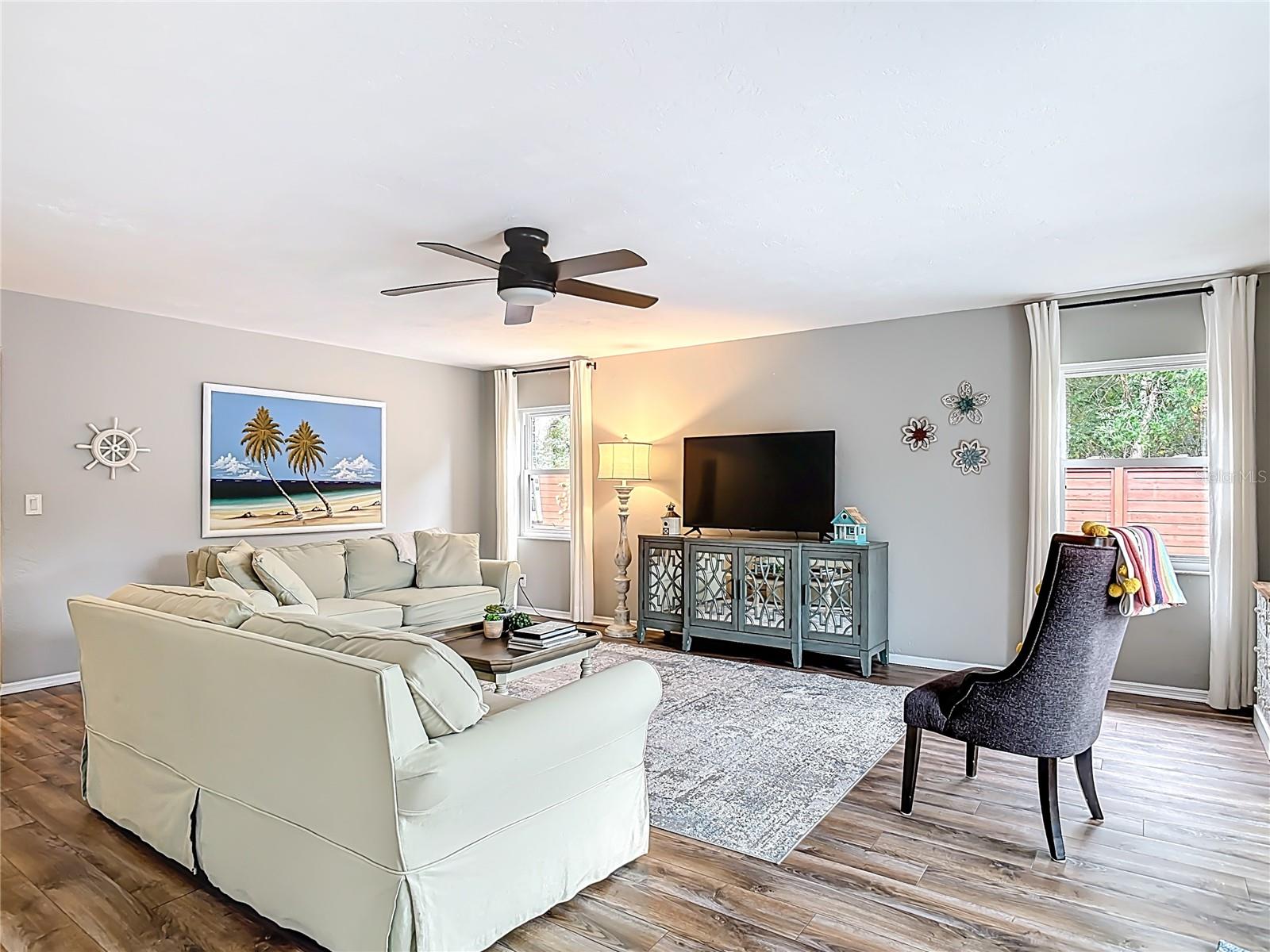 Image 10 of 53 For 4748 Dixie Drive