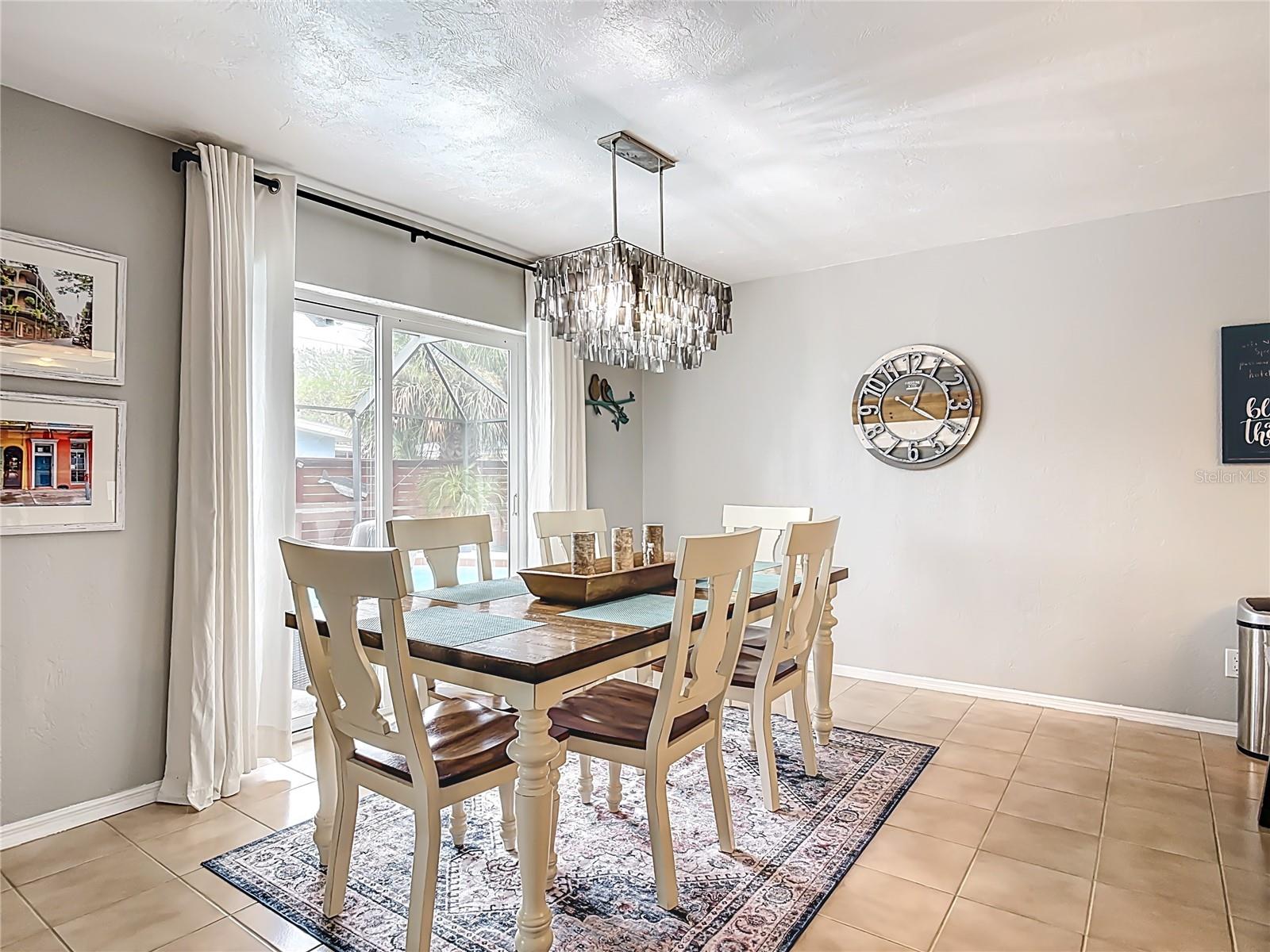 Image 11 of 53 For 4748 Dixie Drive