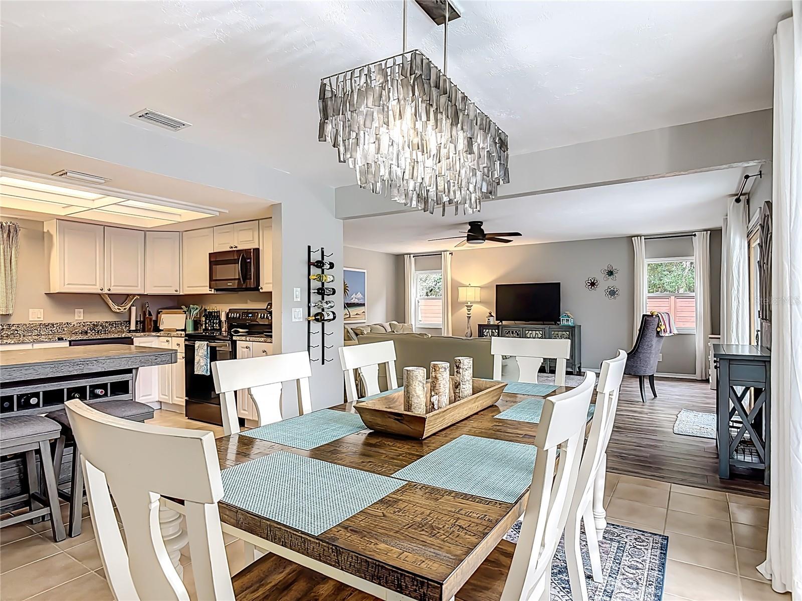 Image 13 of 53 For 4748 Dixie Drive