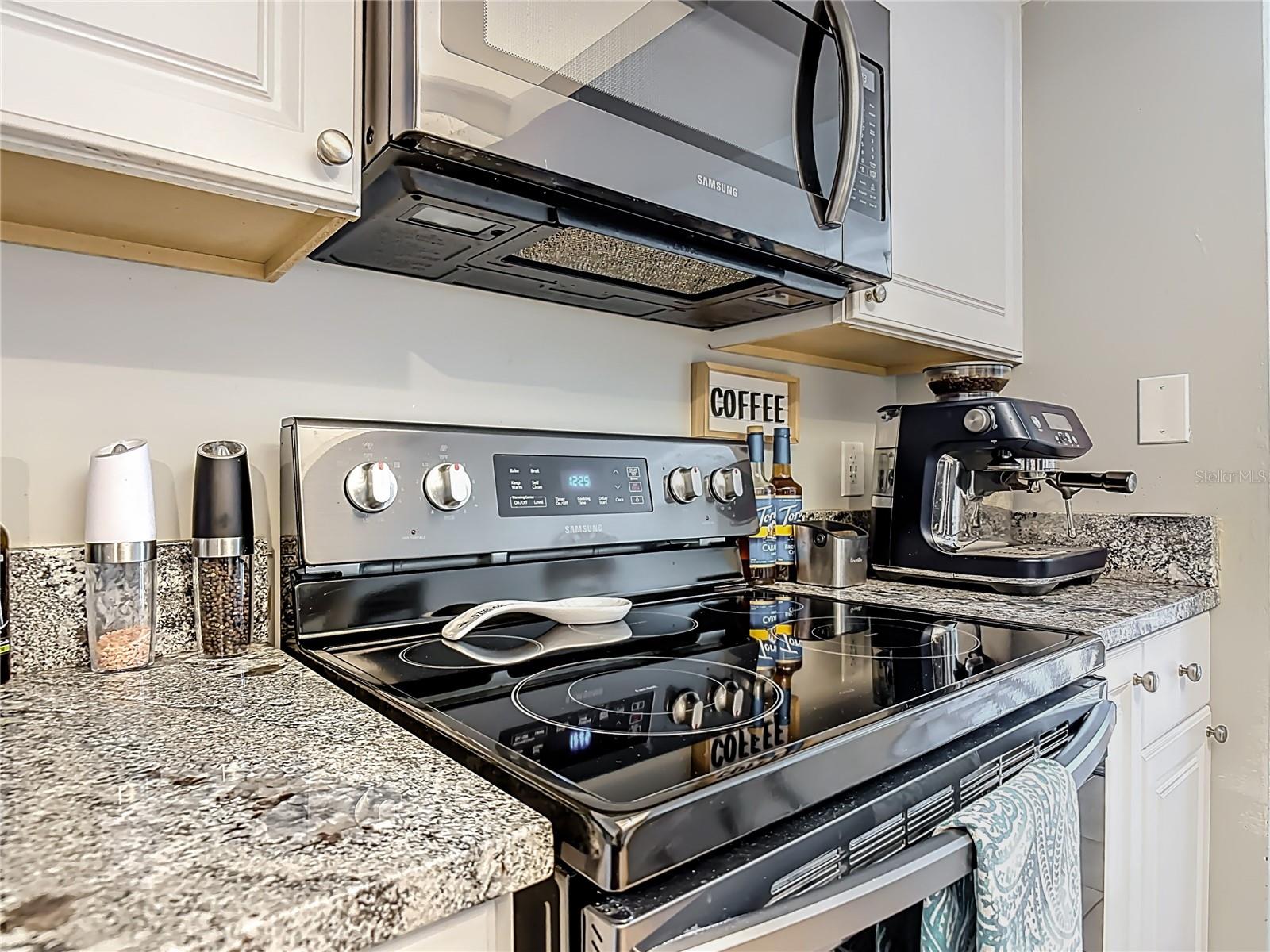 Image 18 of 53 For 4748 Dixie Drive