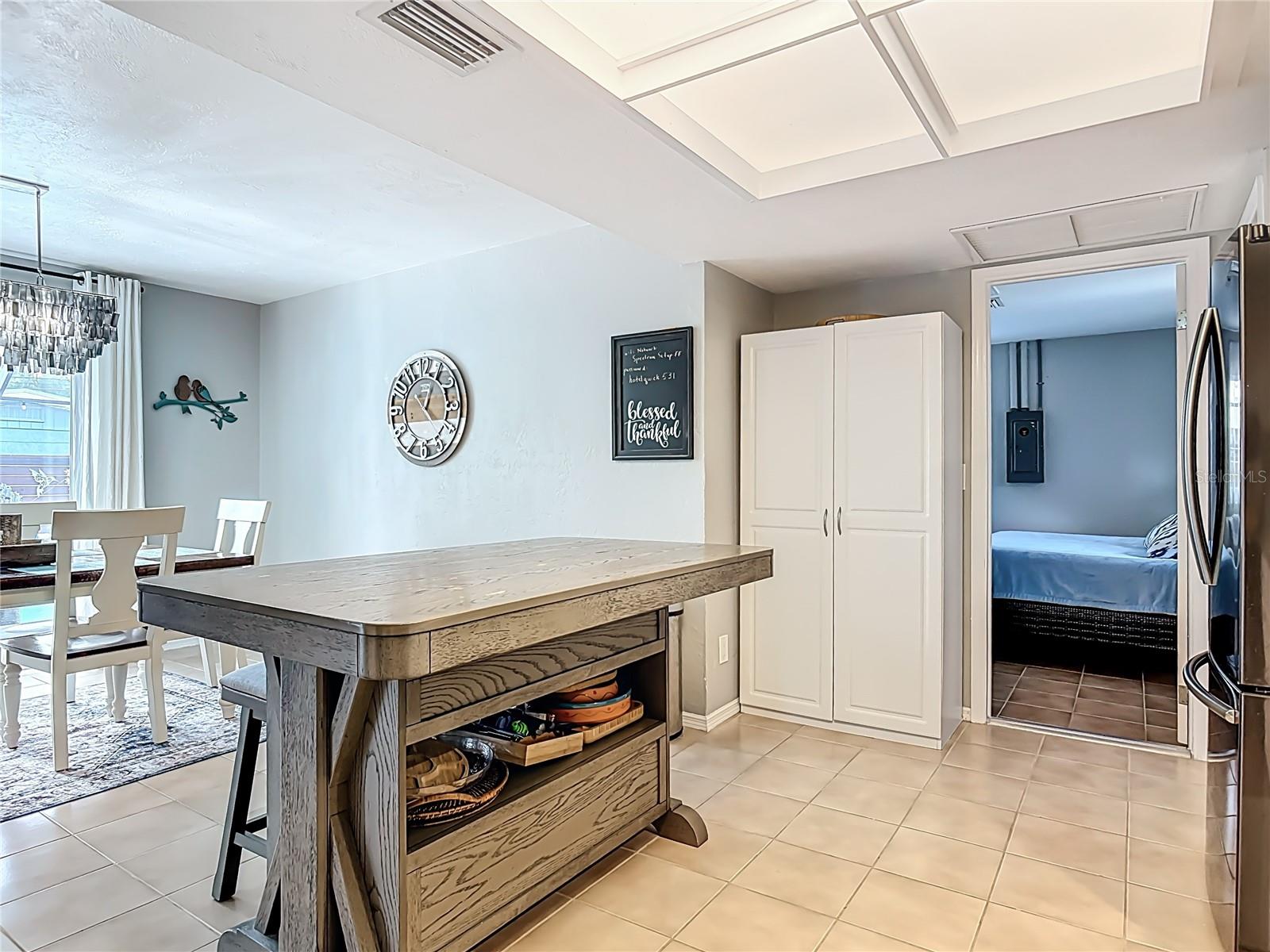 Image 21 of 53 For 4748 Dixie Drive