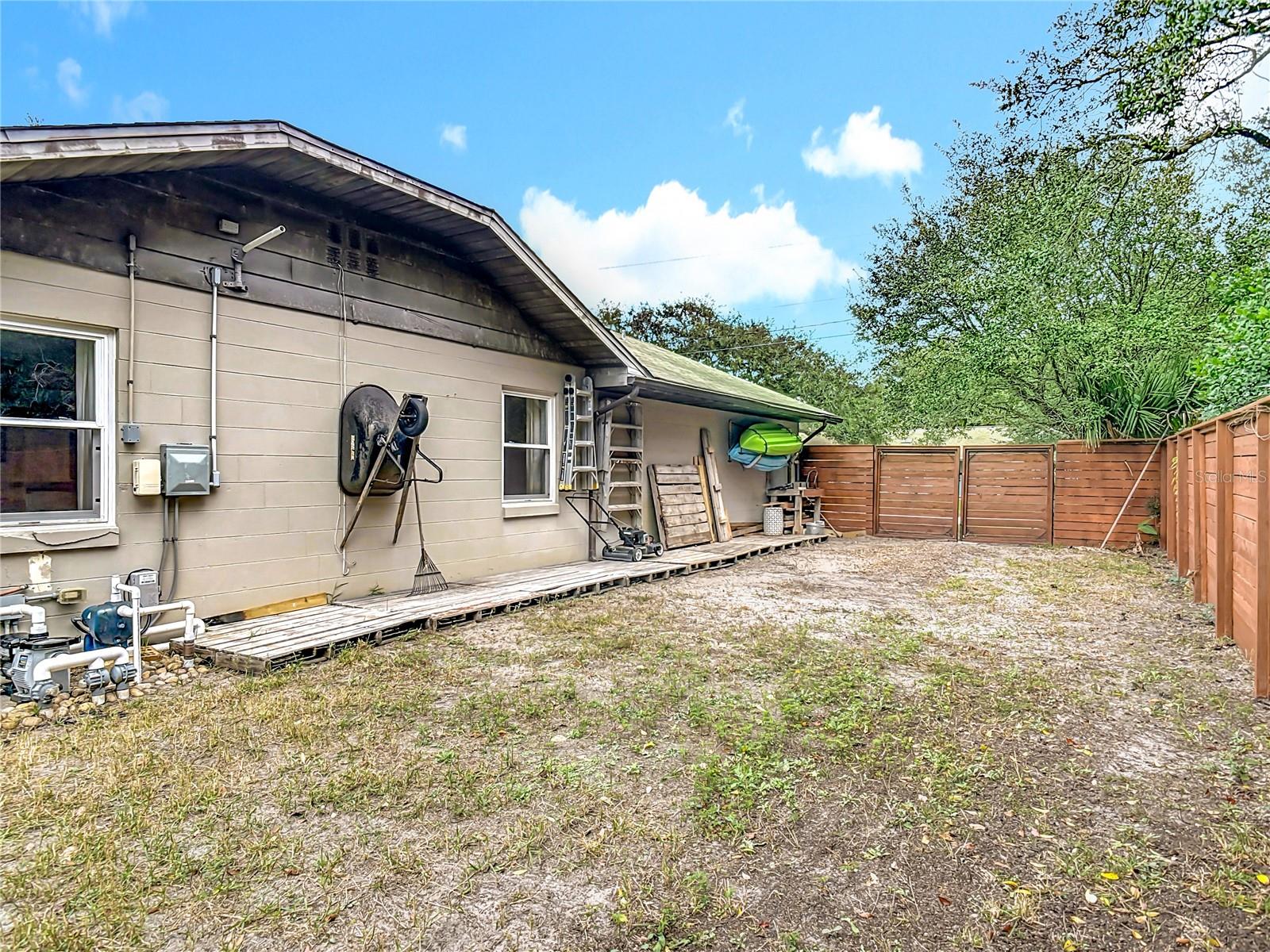 Image 45 of 53 For 4748 Dixie Drive