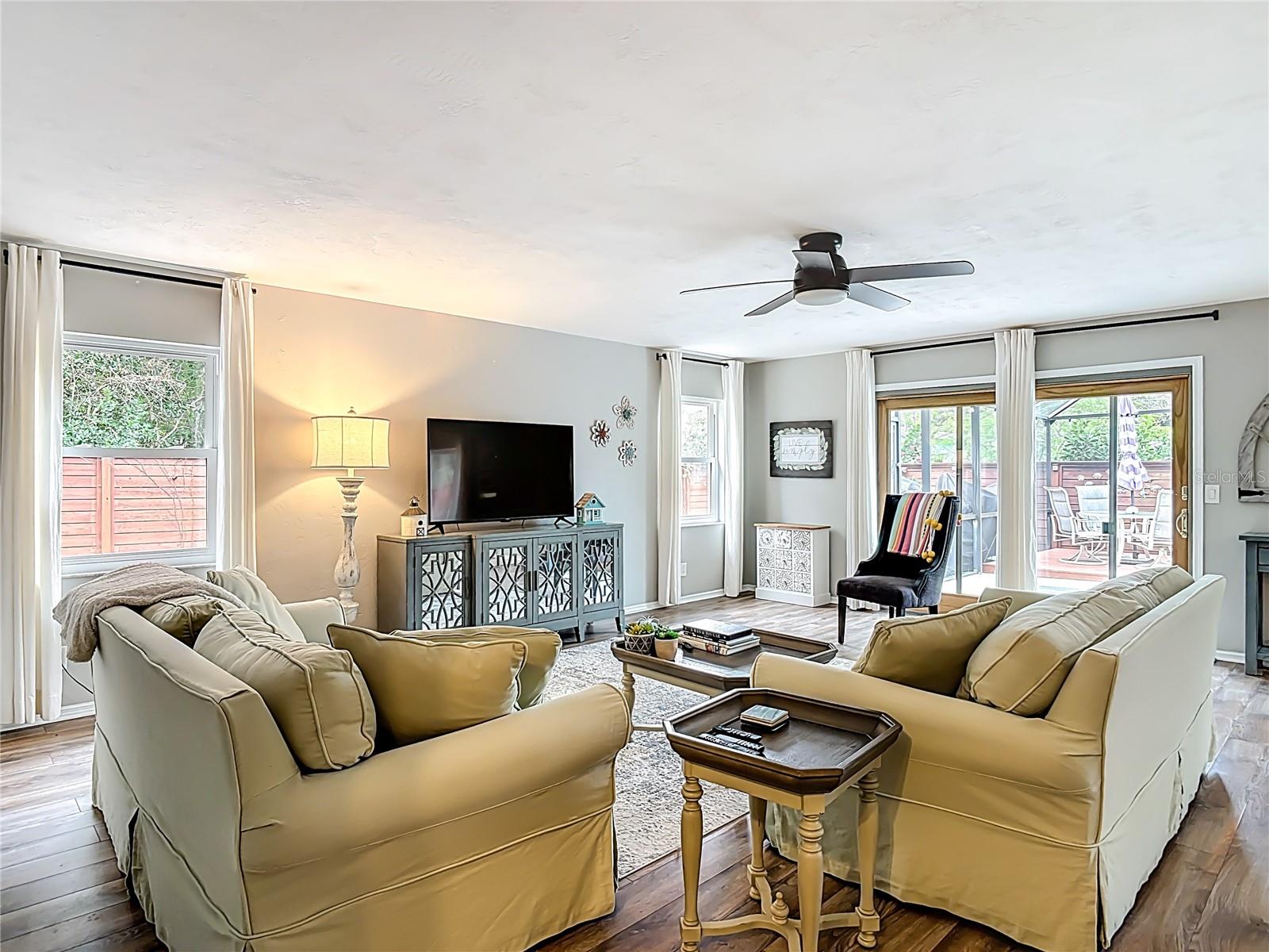 Image 7 of 53 For 4748 Dixie Drive