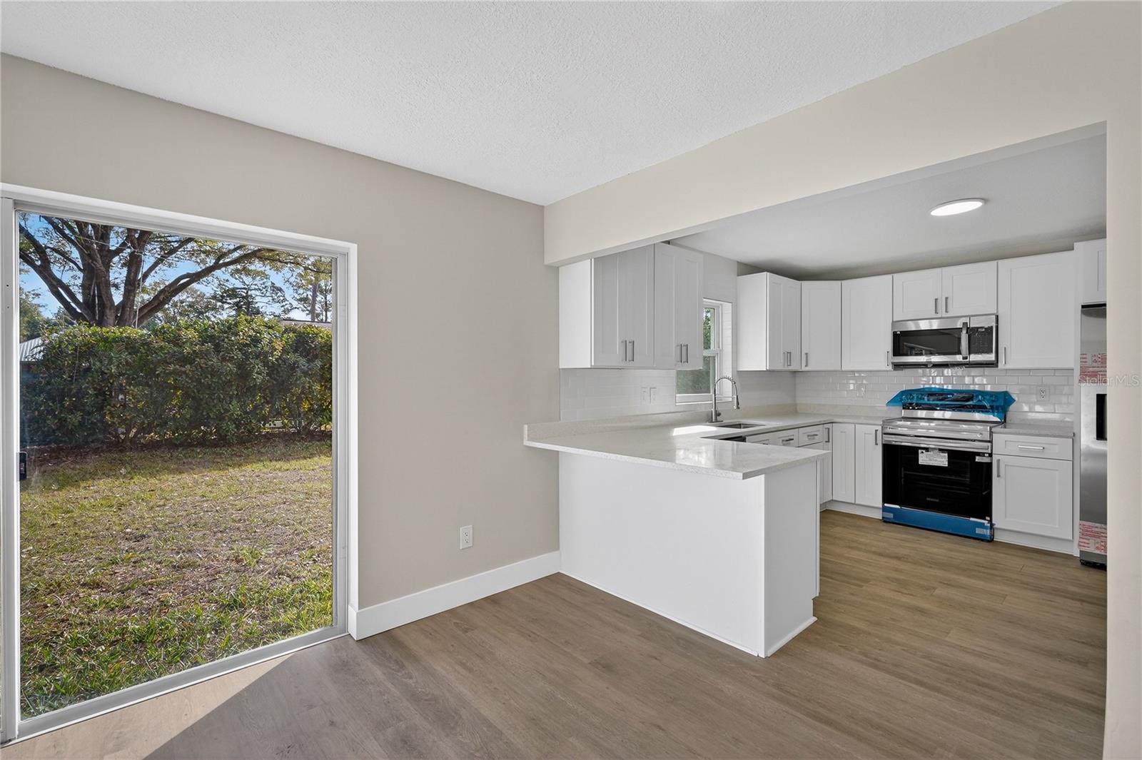 Image 14 of 44 For 398 Graciela Circle