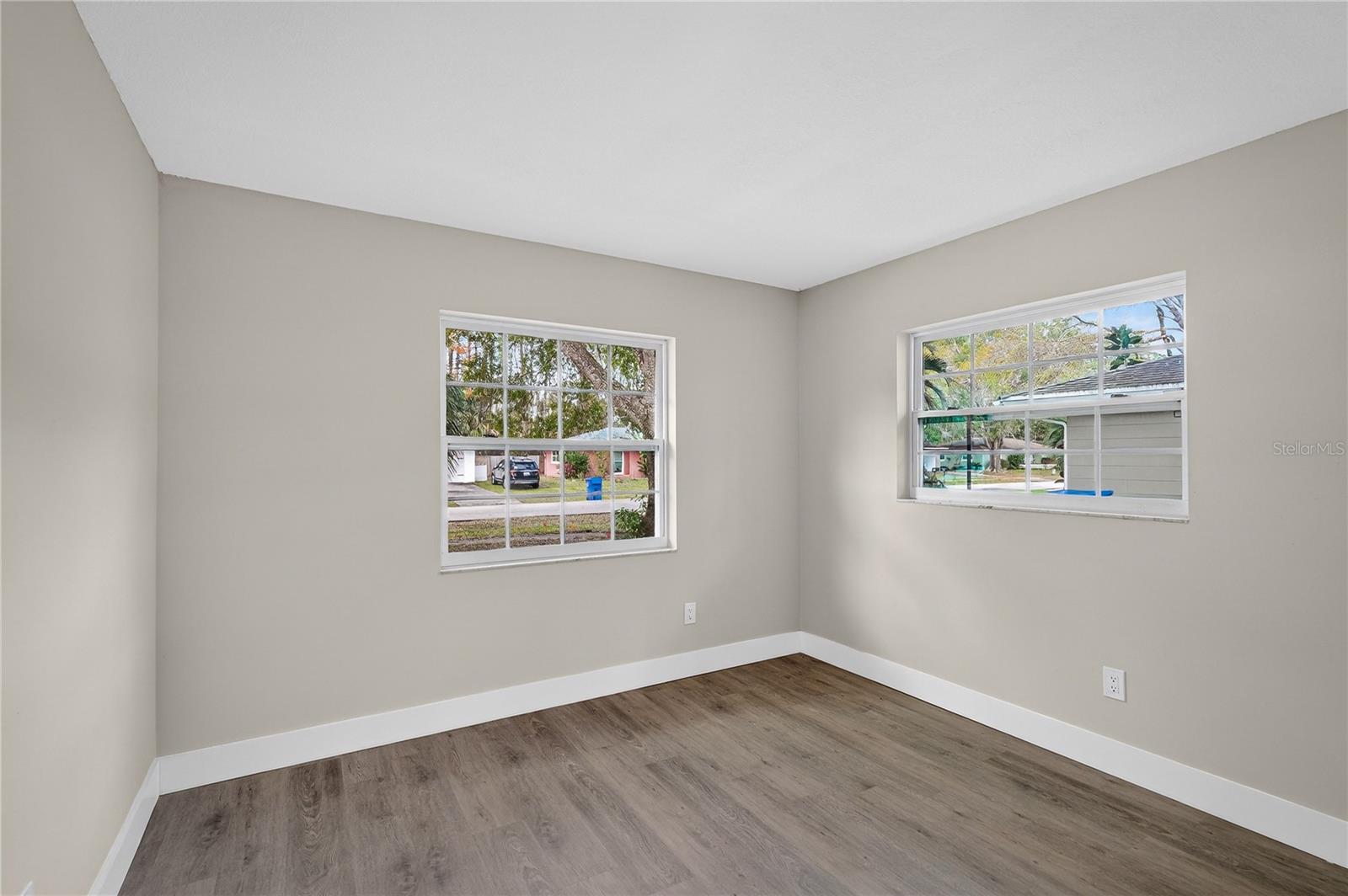 Image 24 of 44 For 398 Graciela Circle