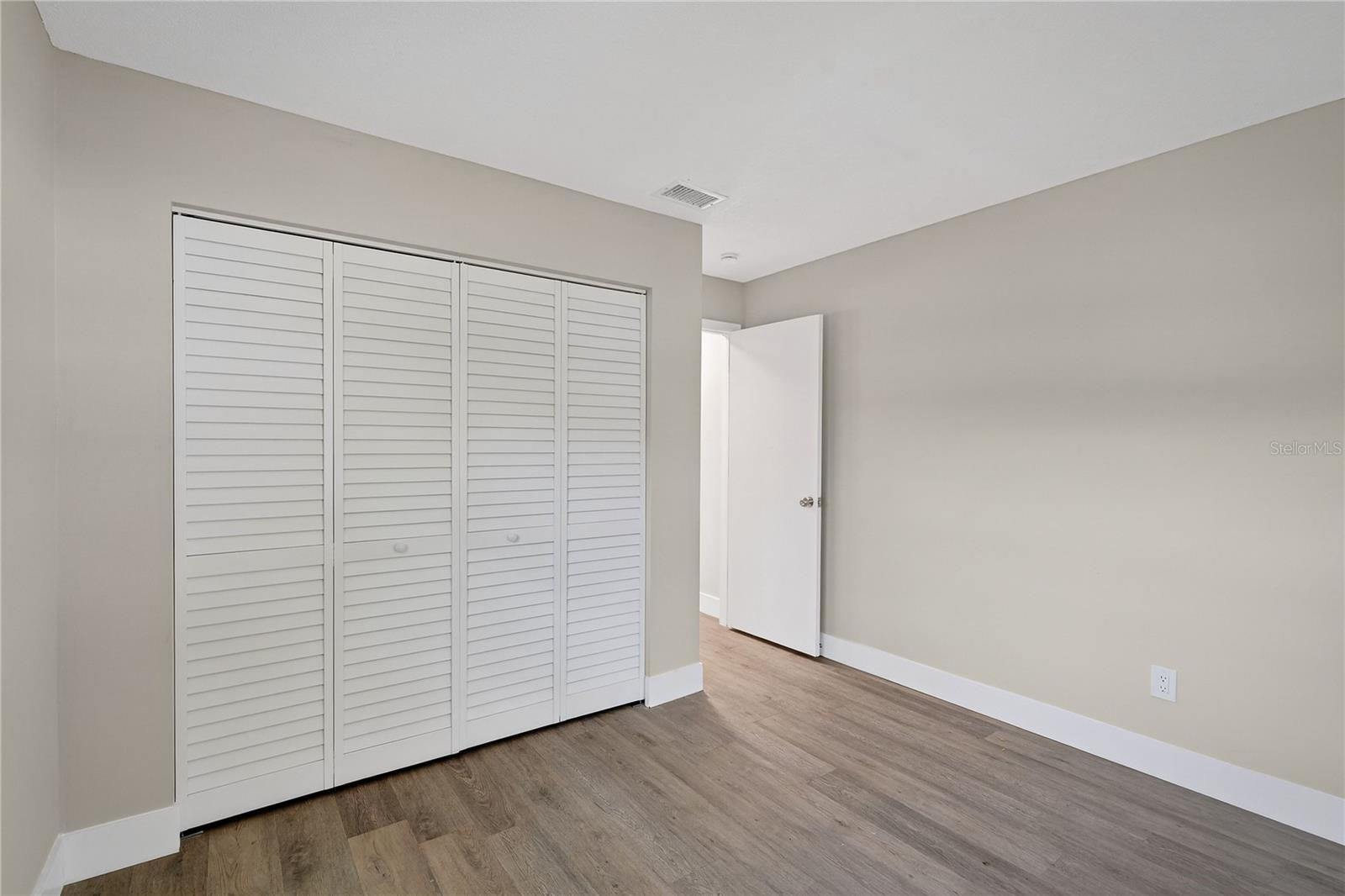 Image 25 of 44 For 398 Graciela Circle