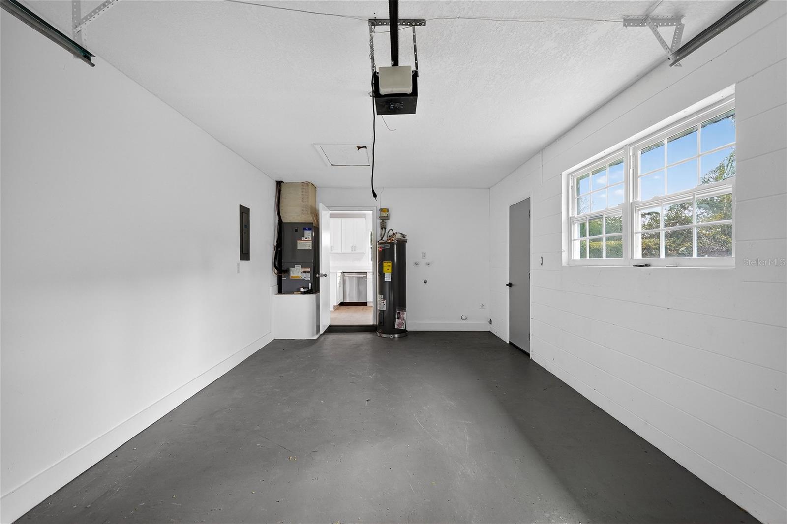 Image 27 of 44 For 398 Graciela Circle