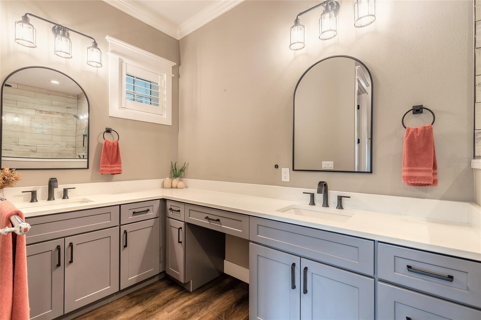 Image 29 of 71 For 1015 Tallacoe Trail