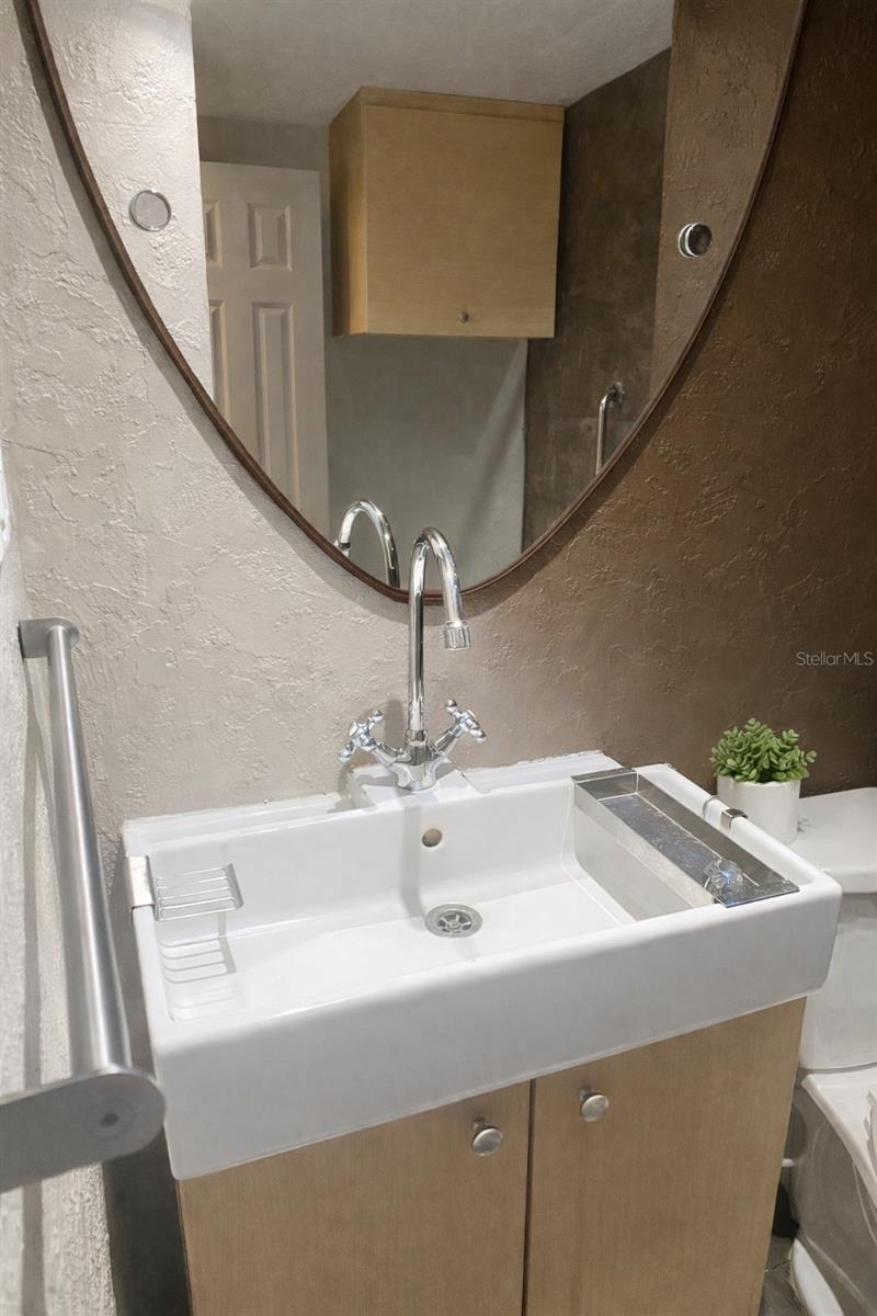 Image 13 of 31 For 2361 Anastasia Drive