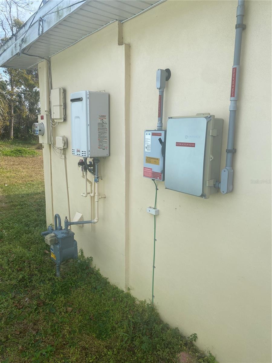 Image 16 of 31 For 2361 Anastasia Drive