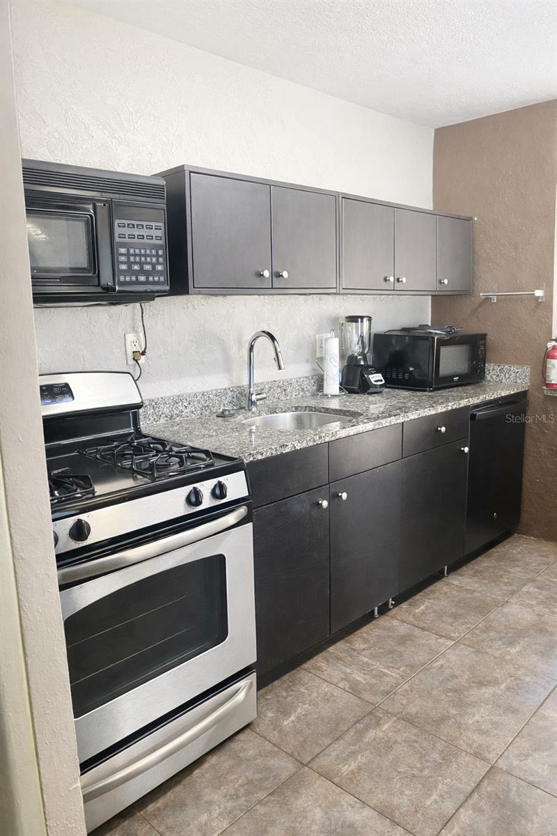 Image 9 of 31 For 2361 Anastasia Drive