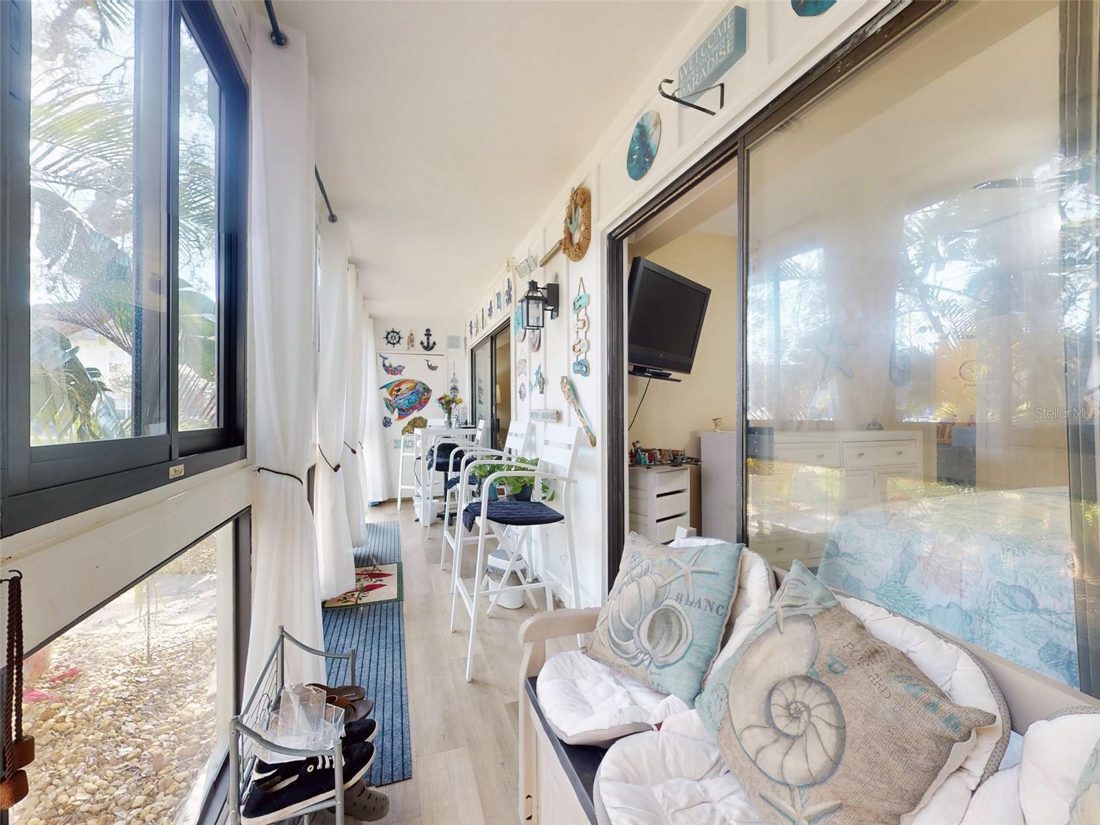 Image 22 of 78 For 3800 Saxon Drive 250