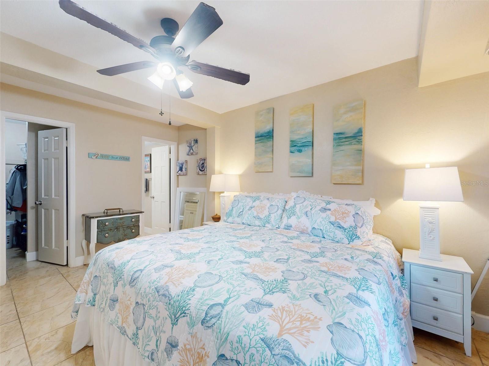 Image 23 of 78 For 3800 Saxon Drive 250