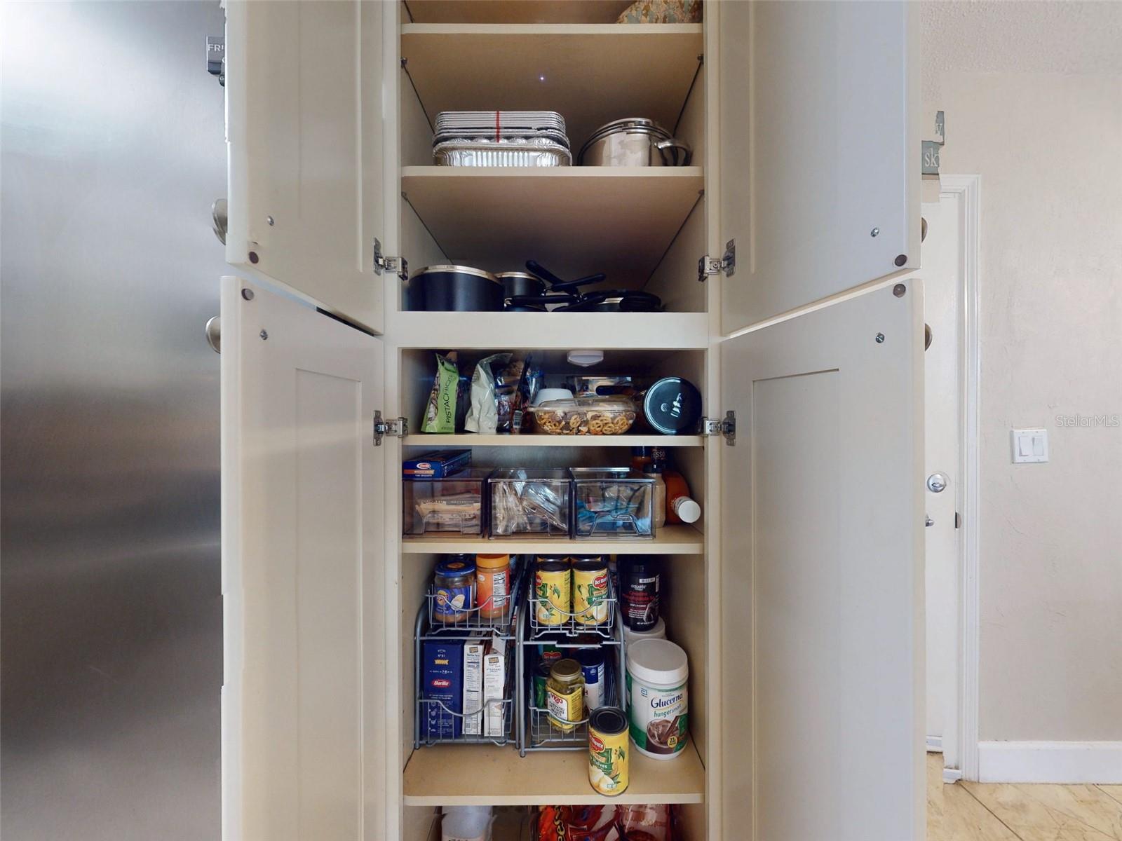 Image 29 of 78 For 3800 Saxon Drive 250