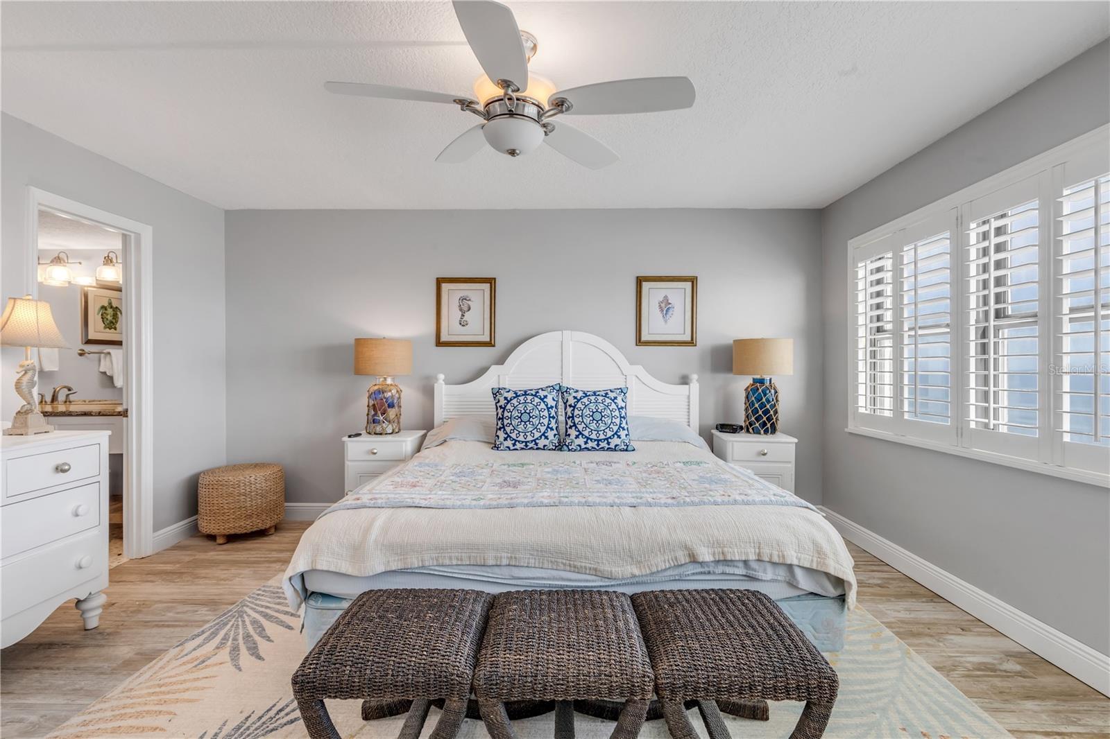 Image 31 of 73 For 5499 Atlantic Avenue 1004