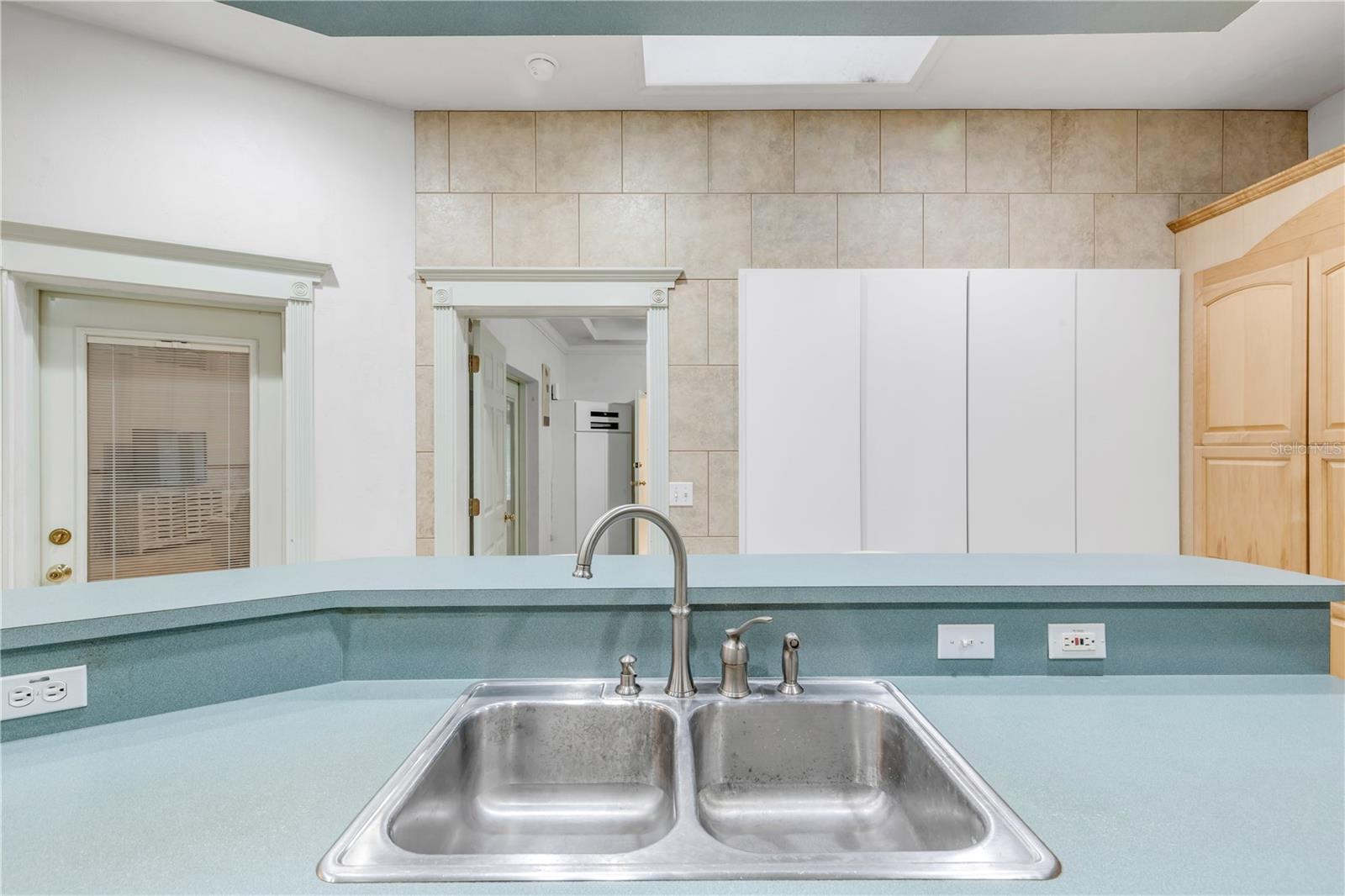 Image 18 of 88 For 12 Pearl Drive