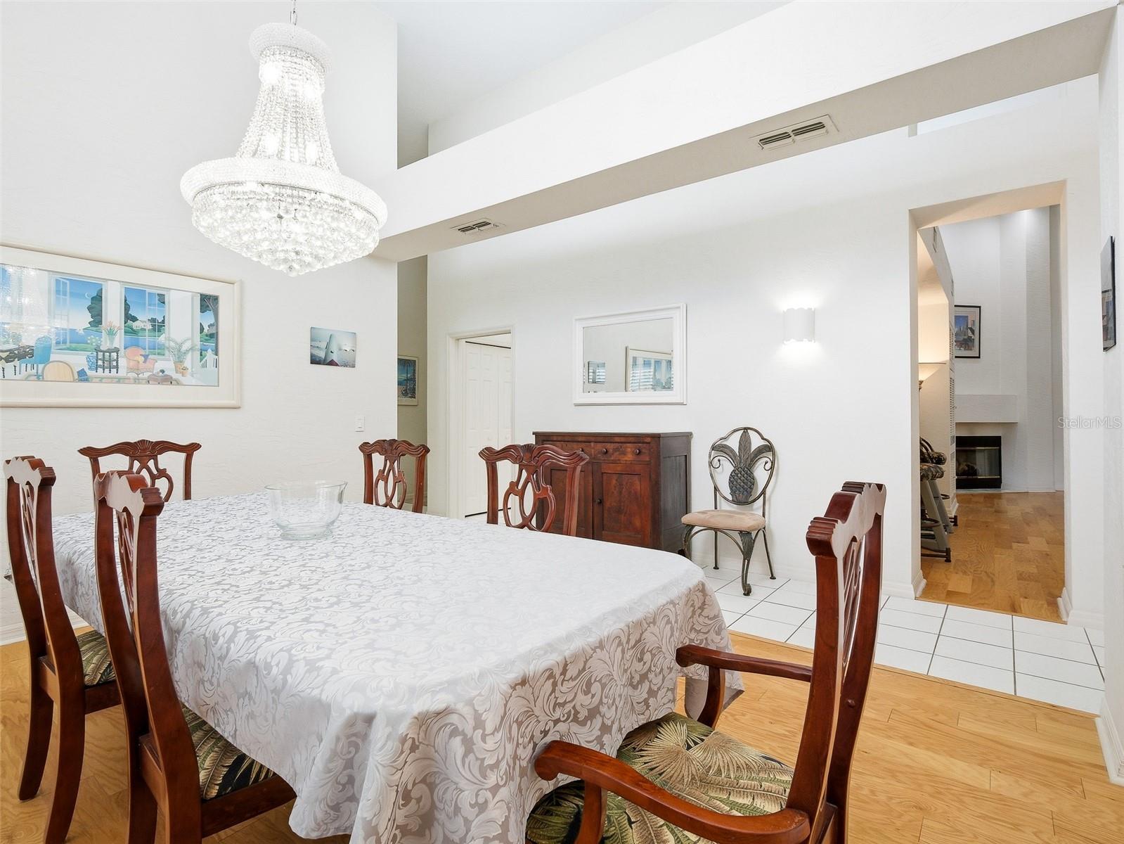 Image 12 of 38 For 935 Crooked Wood Court