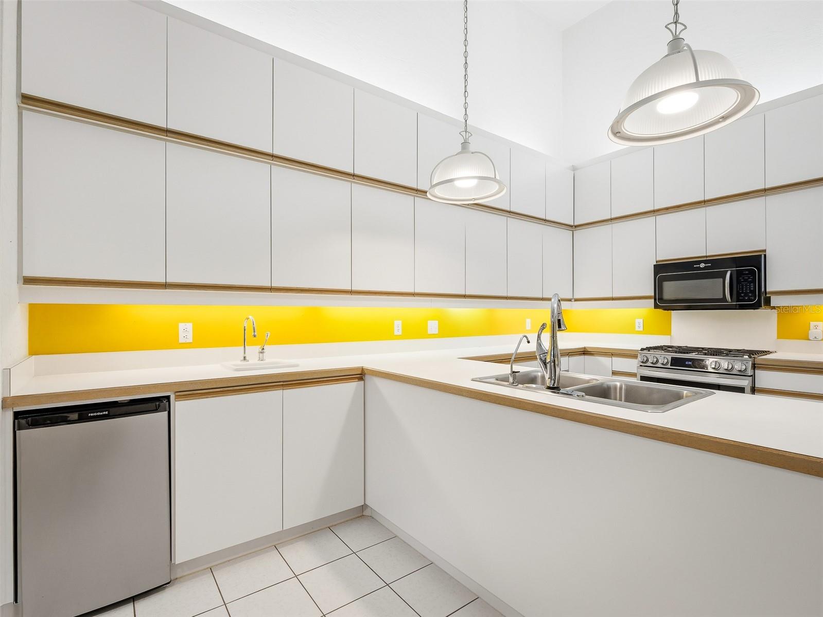 Image 13 of 38 For 935 Crooked Wood Court