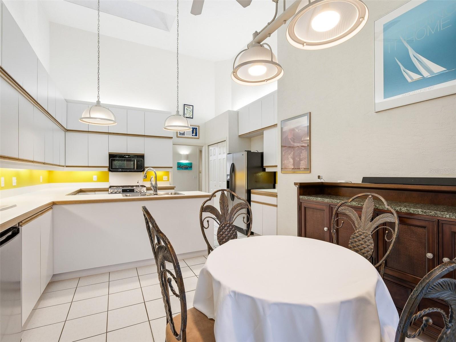 Image 16 of 38 For 935 Crooked Wood Court