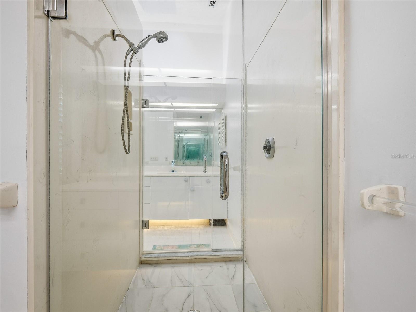 Image 23 of 38 For 935 Crooked Wood Court