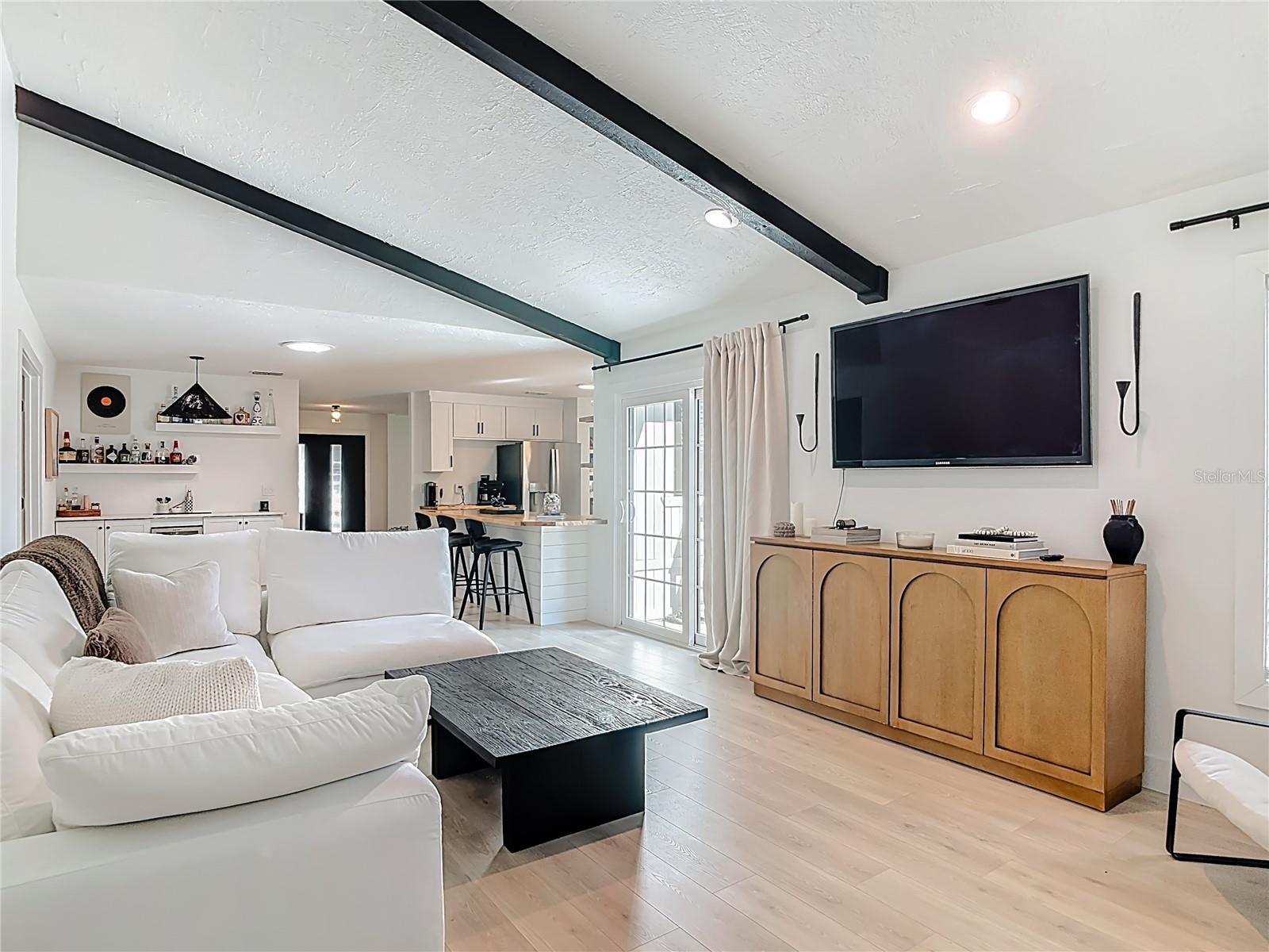 Image 10 of 26 For 470 Merrimac Drive