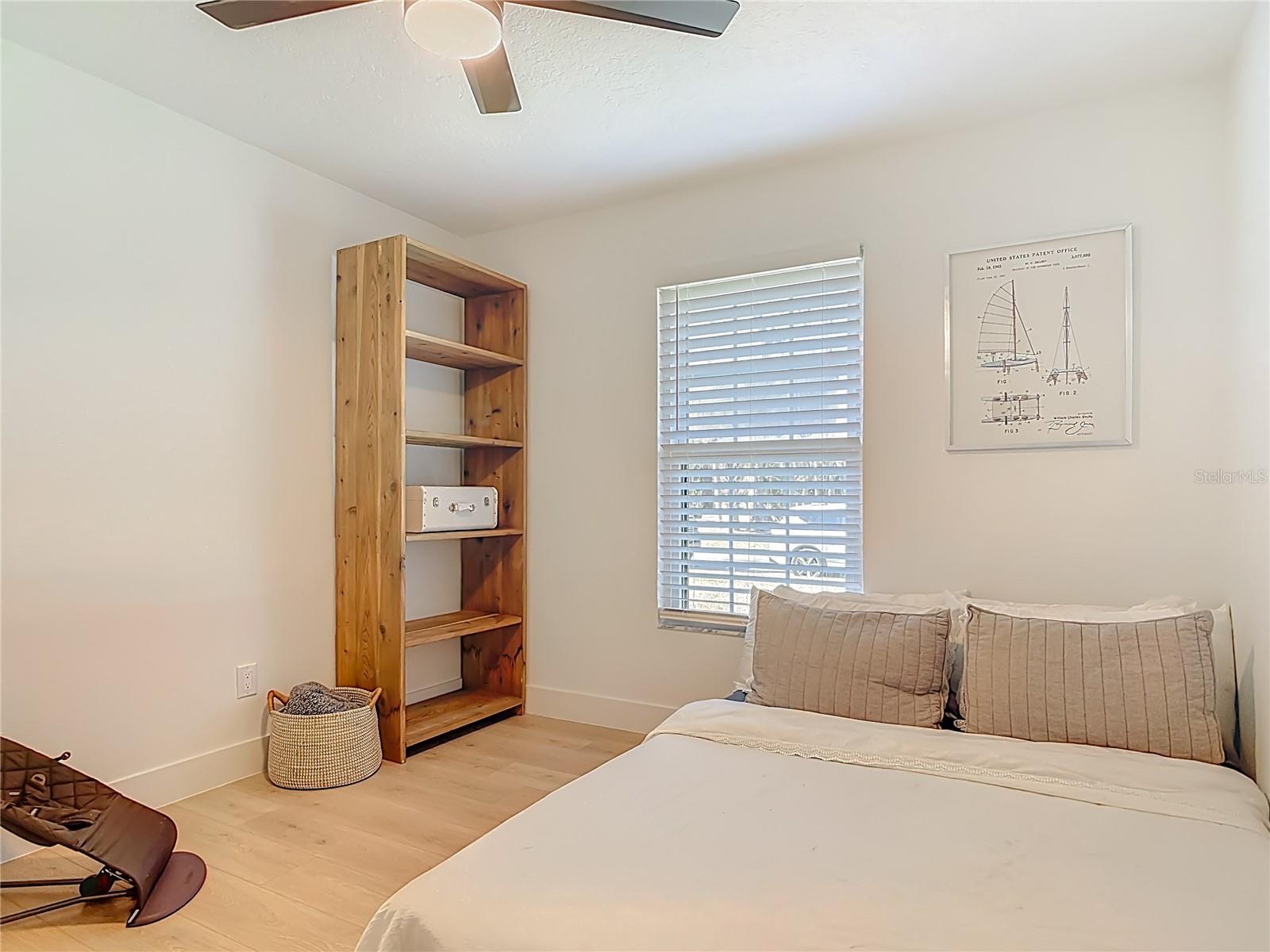 Image 19 of 26 For 470 Merrimac Drive