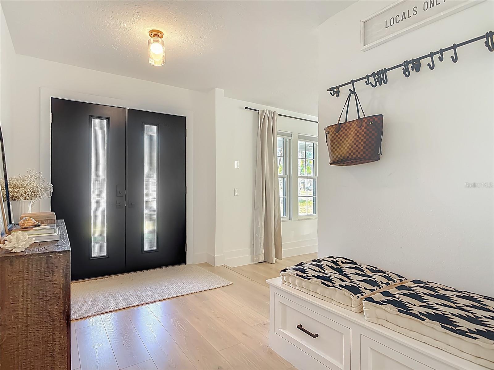 Image 4 of 26 For 470 Merrimac Drive