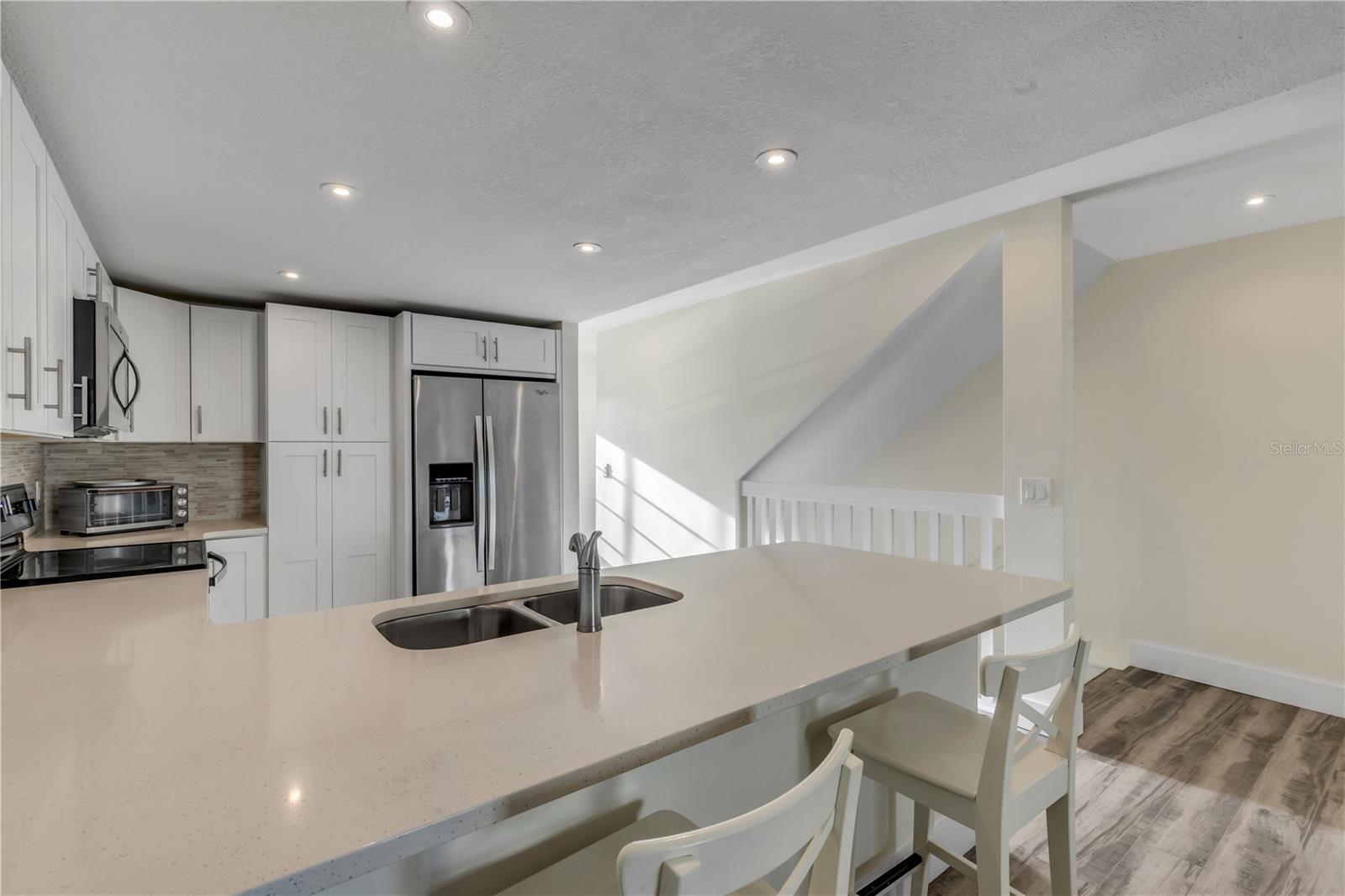 Image 15 of 53 For 4752 Atlantic Avenue 1