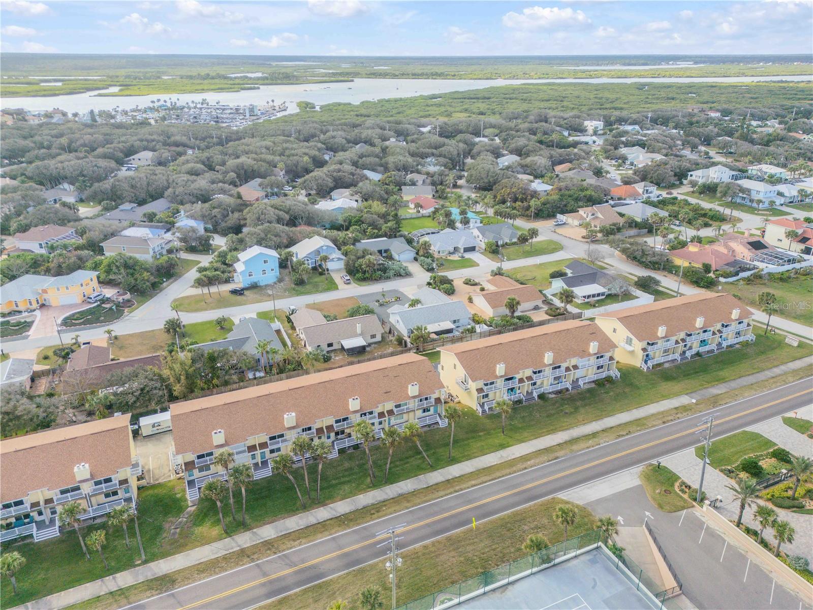 Image 42 of 53 For 4752 Atlantic Avenue 1