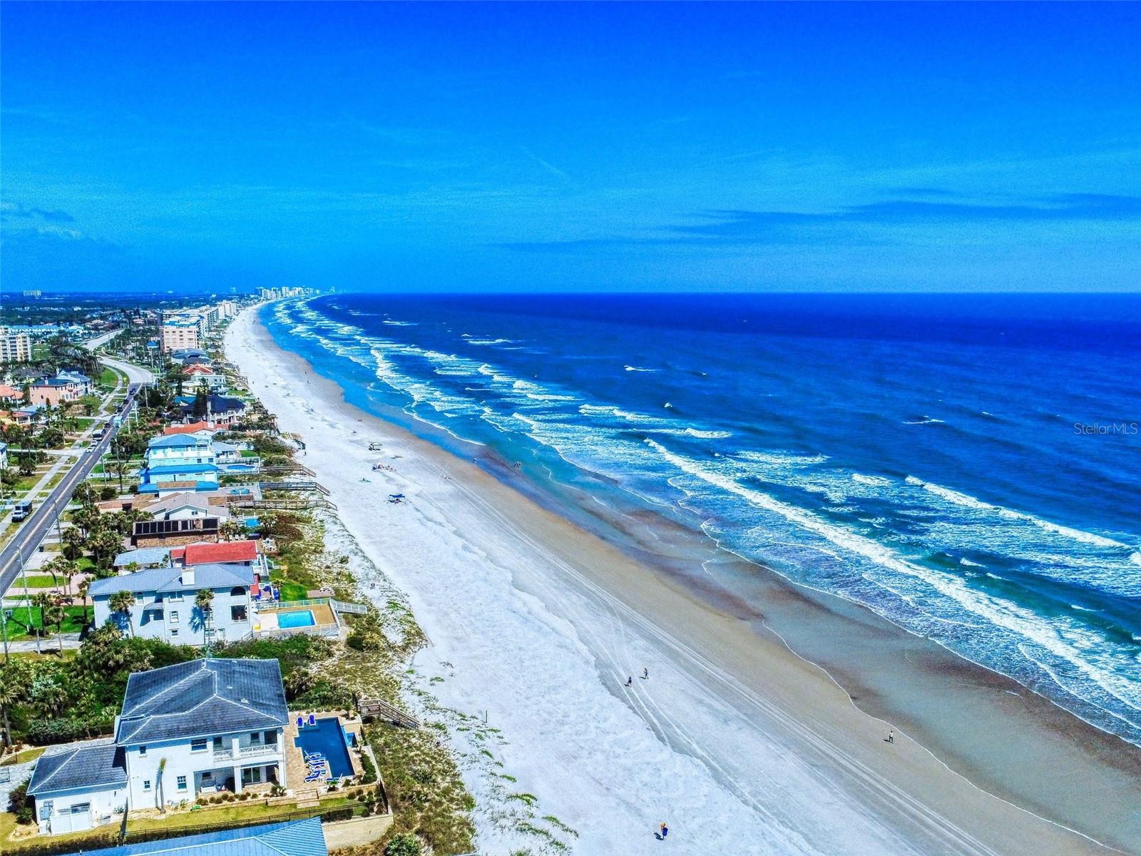 Image 49 of 53 For 4752 Atlantic Avenue 1