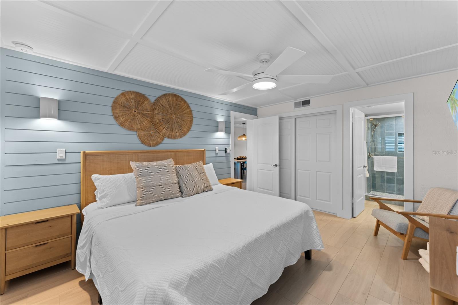 Image 18 of 38 For 4201 Atlantic Avenue 110