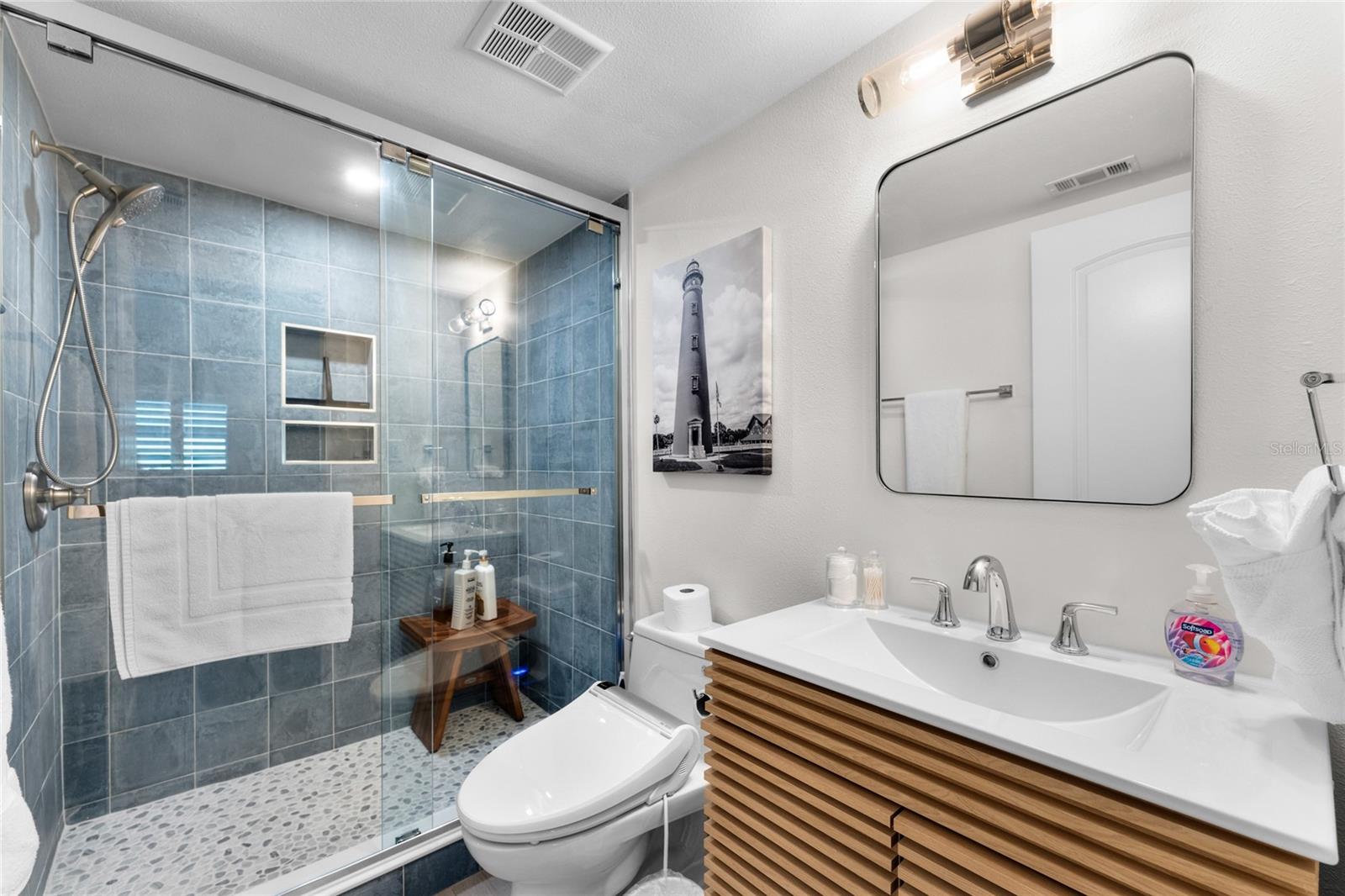 Image 22 of 38 For 4201 Atlantic Avenue 110