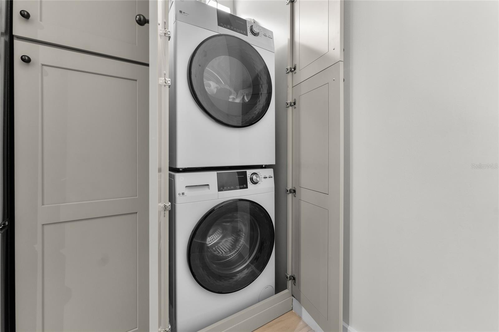 Image 29 of 38 For 4201 Atlantic Avenue 110