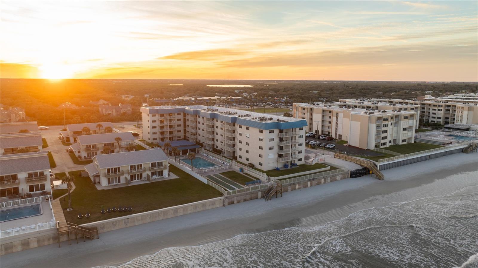 Image 34 of 38 For 4201 Atlantic Avenue 110