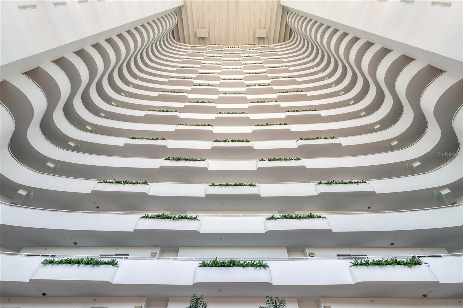 Image 4 of 50 For 2545 Atlantic Avenue Ph4