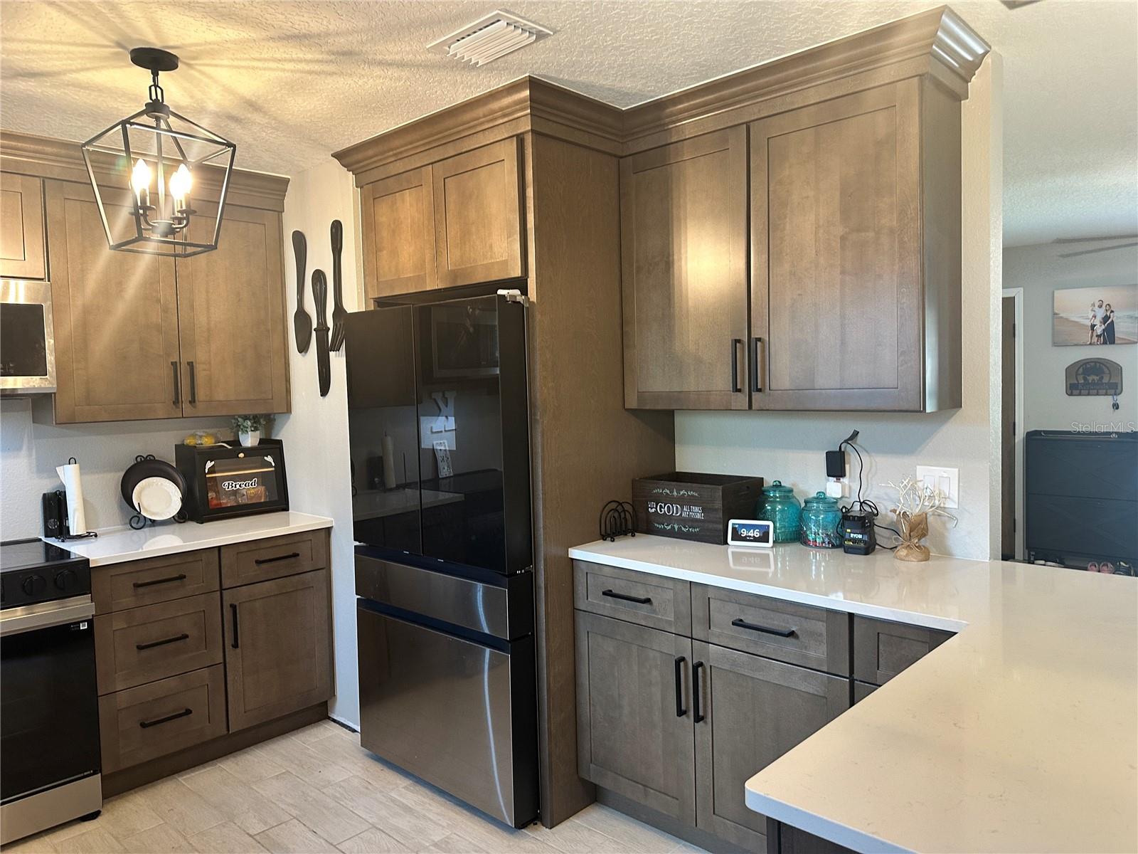 Image 17 of 27 For 1399 James Street