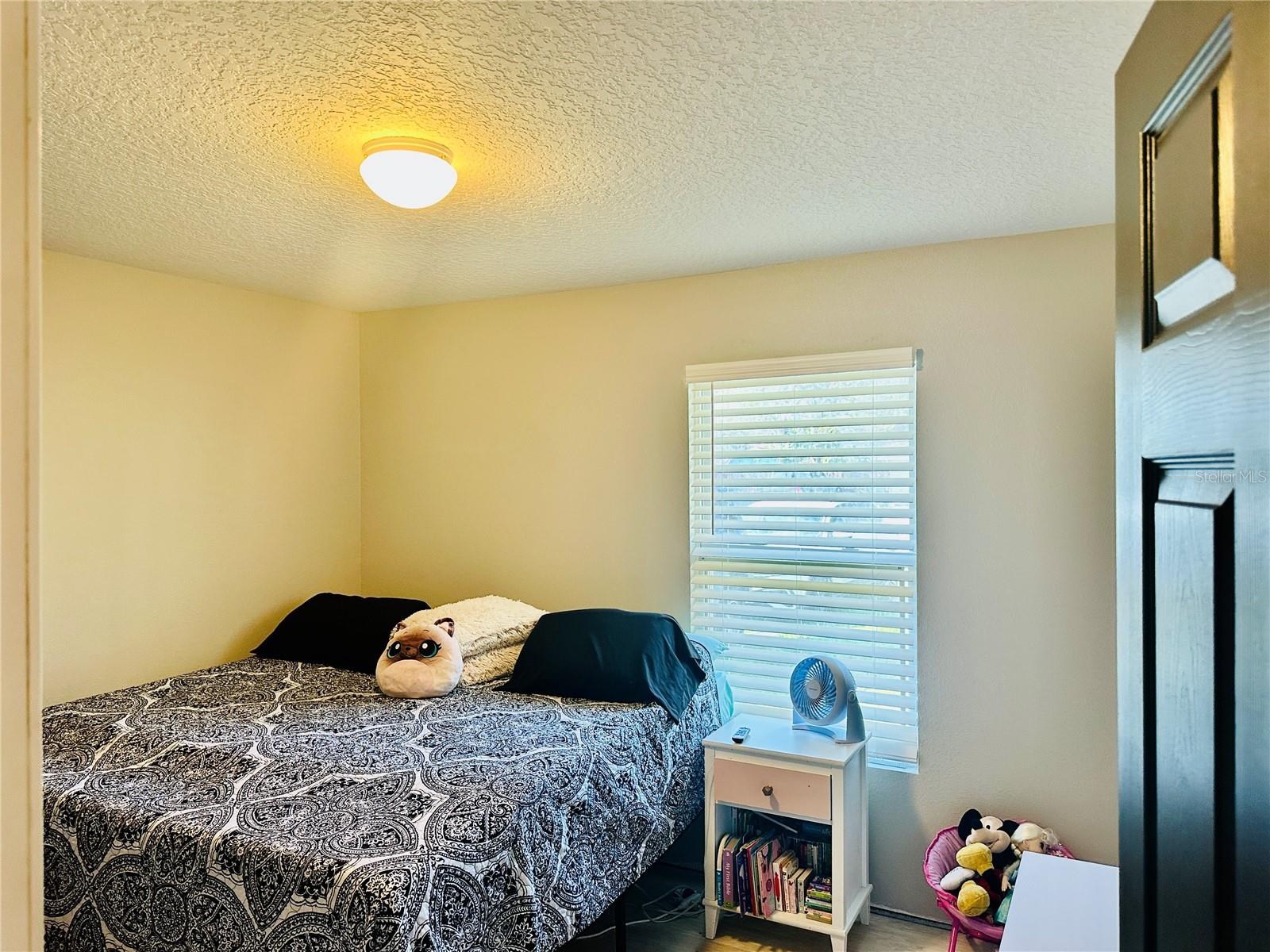 Image 25 of 27 For 1399 James Street