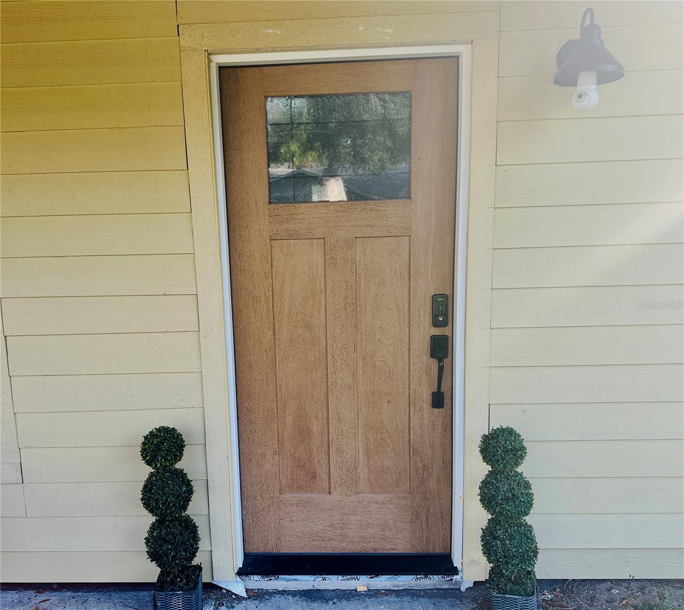 Image 4 of 27 For 1399 James Street